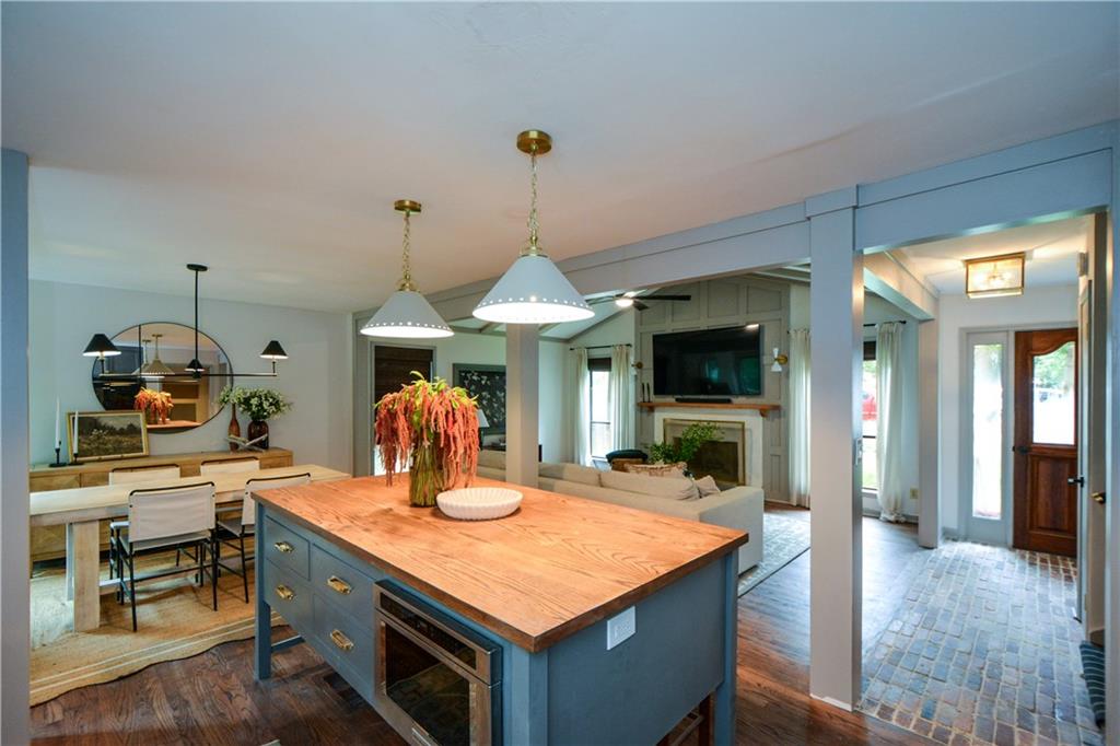 Marietta, Georgia, 30062, United States, 5 Bedrooms Bedrooms, ,3 BathroomsBathrooms,Residential,For Sale,1901486
