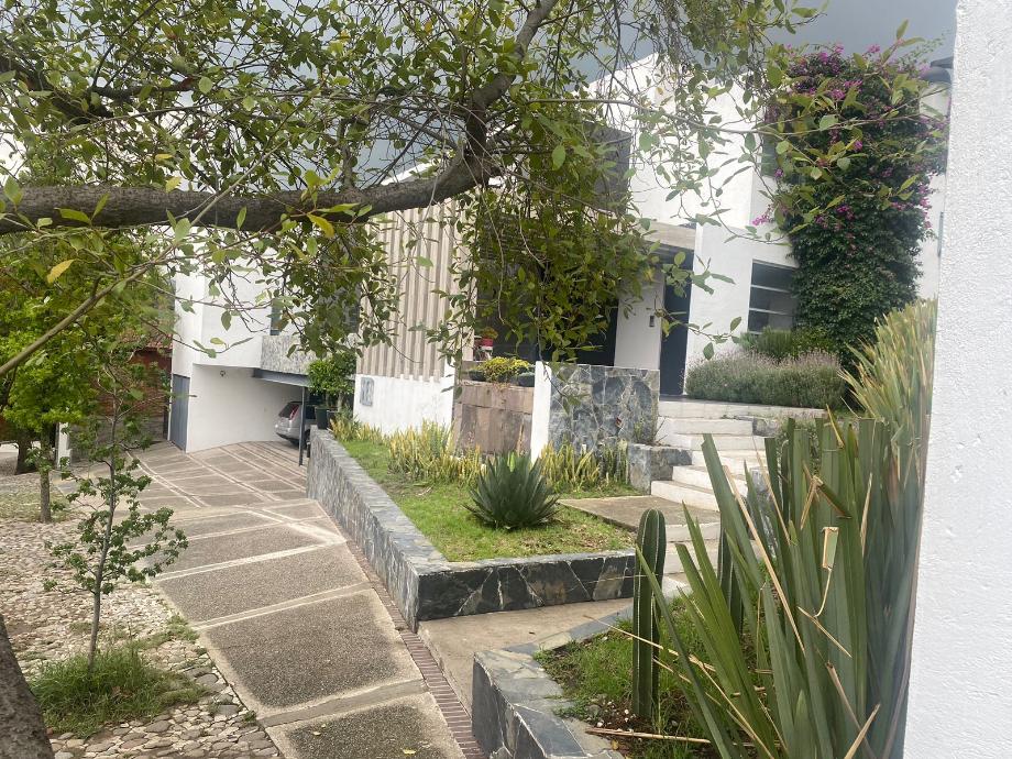 Calzada de los LLorones, Atizapán de Zaragoza, Estado de méxico, 52936, Mexico, 4 Bedrooms Bedrooms, ,5 BathroomsBathrooms,Residential,For Sale,Calzada de los LLorones,1623080