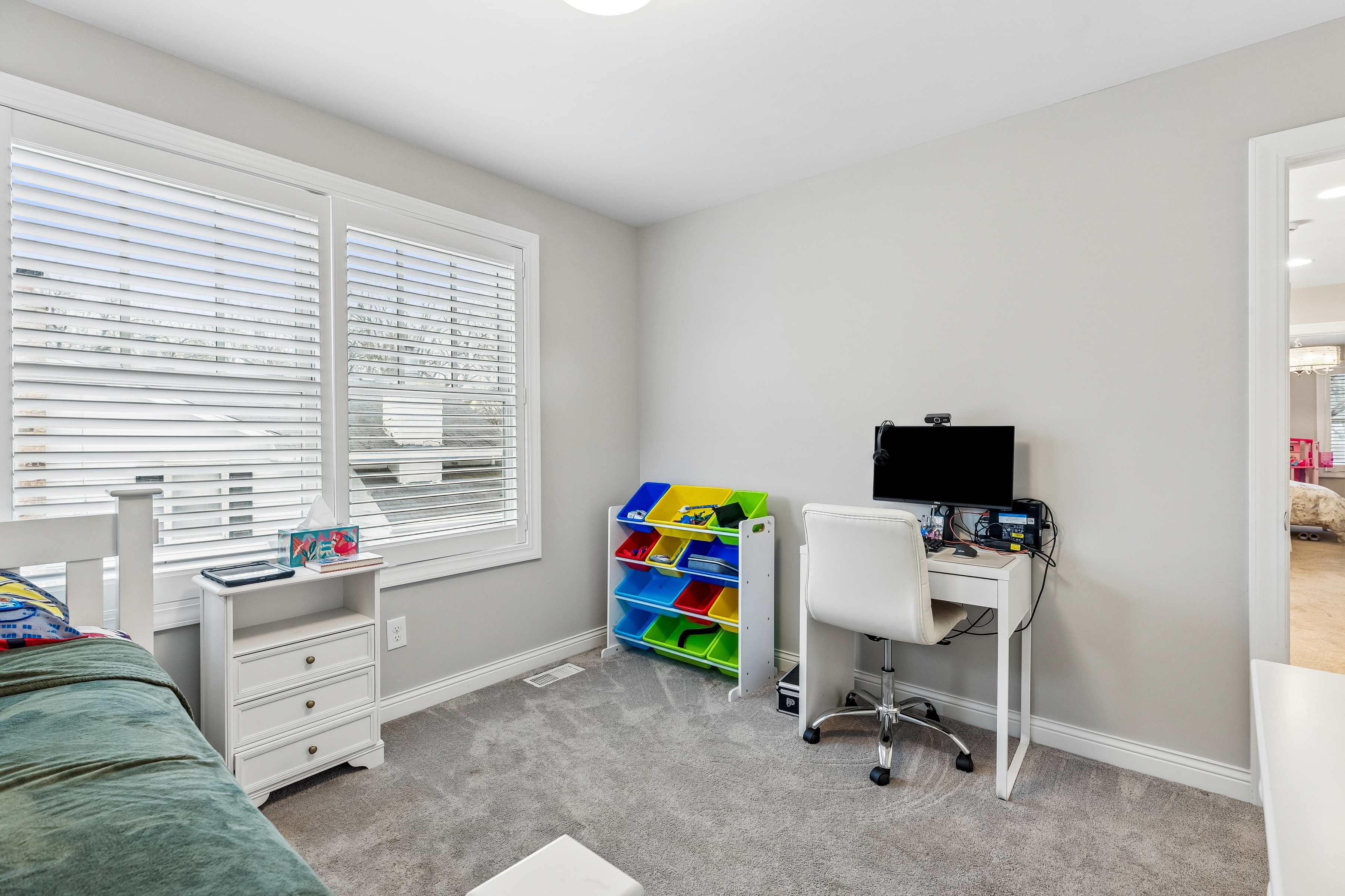  Elegant Living in Edina’s Yancey Park - 物件實景