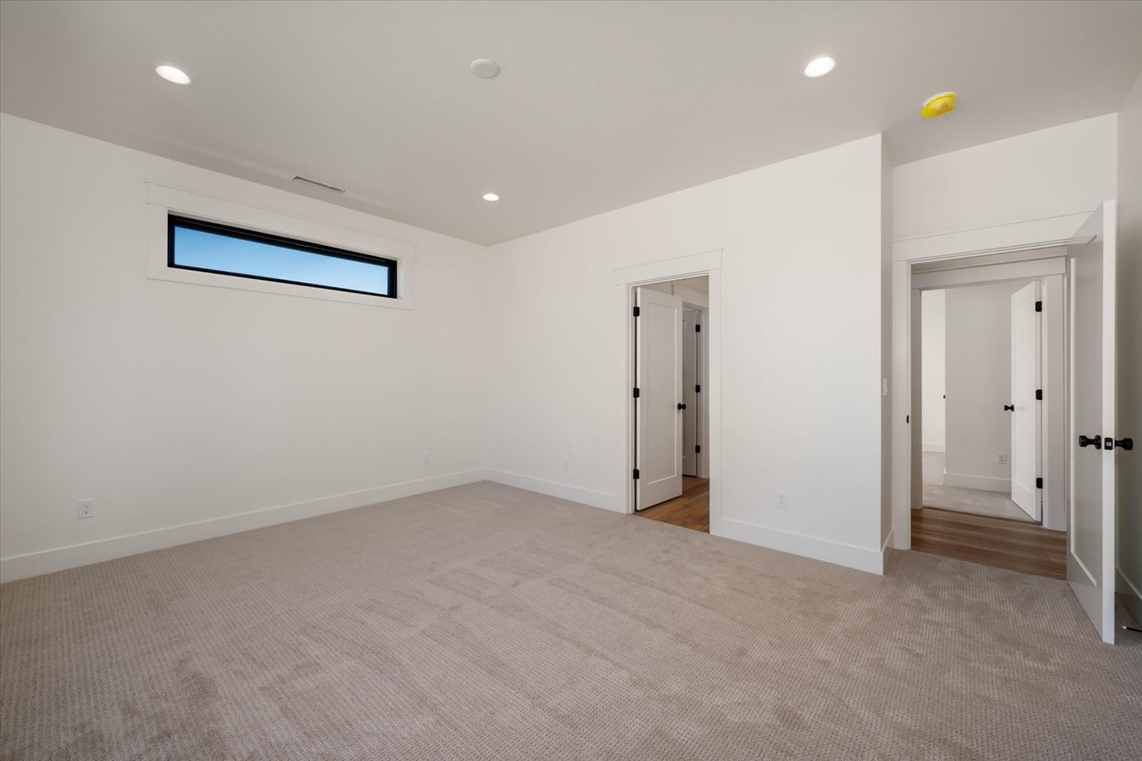  5 bed plus den and 2nd family room, great plan - 物件實景