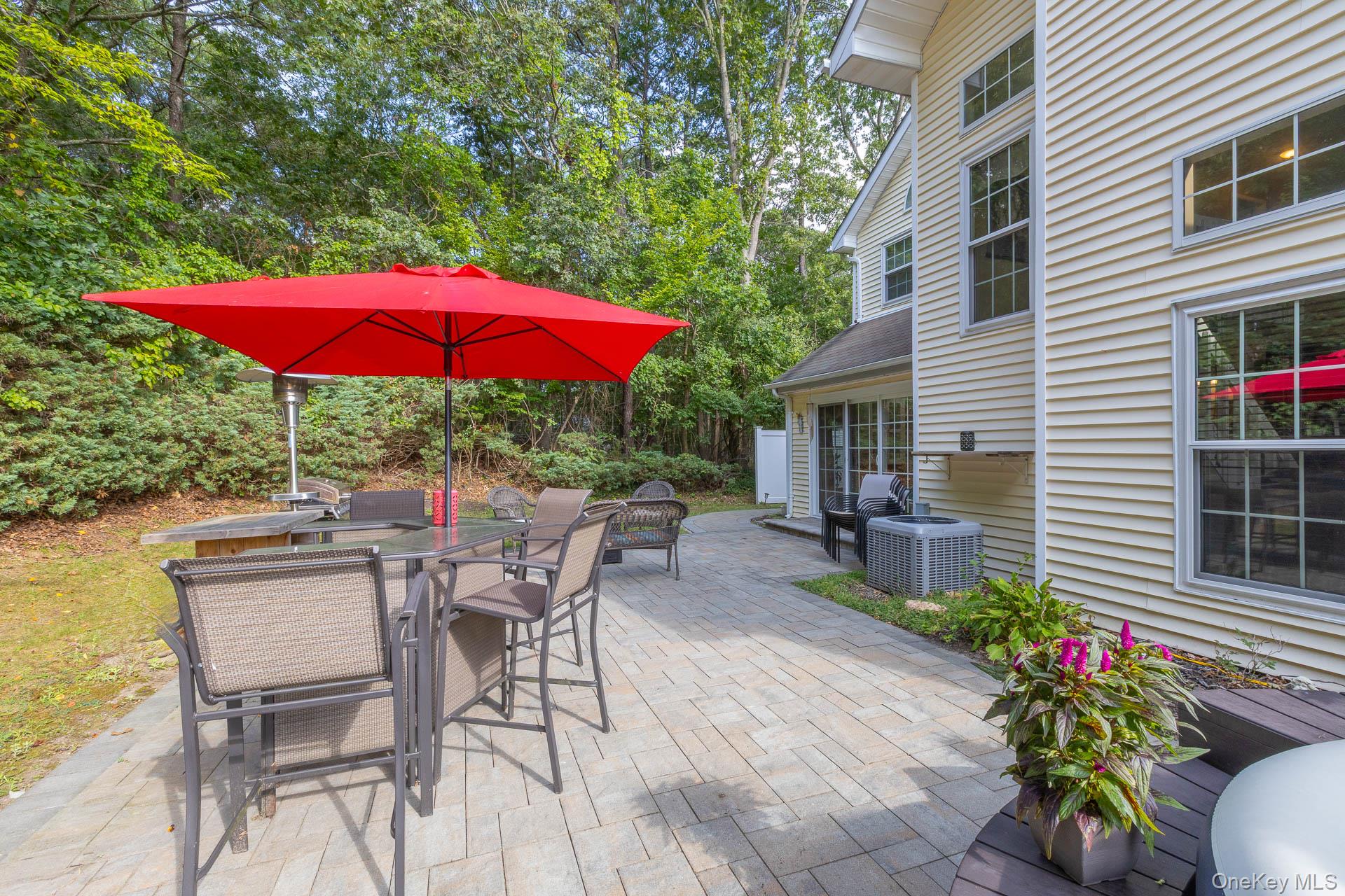 Middle Island, New York, 11953, United States, 3 Bedrooms Bedrooms, ,3 BathroomsBathrooms,Residential,For Sale,1932186