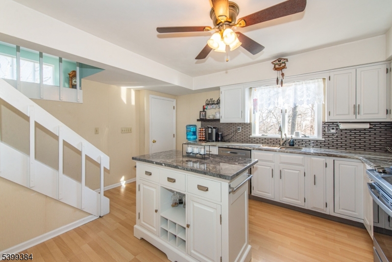 Wharton Boro, New Jersey, 07885, United States, 3 Bedrooms Bedrooms, ,2 BathroomsBathrooms,Residential,For Sale,2003282