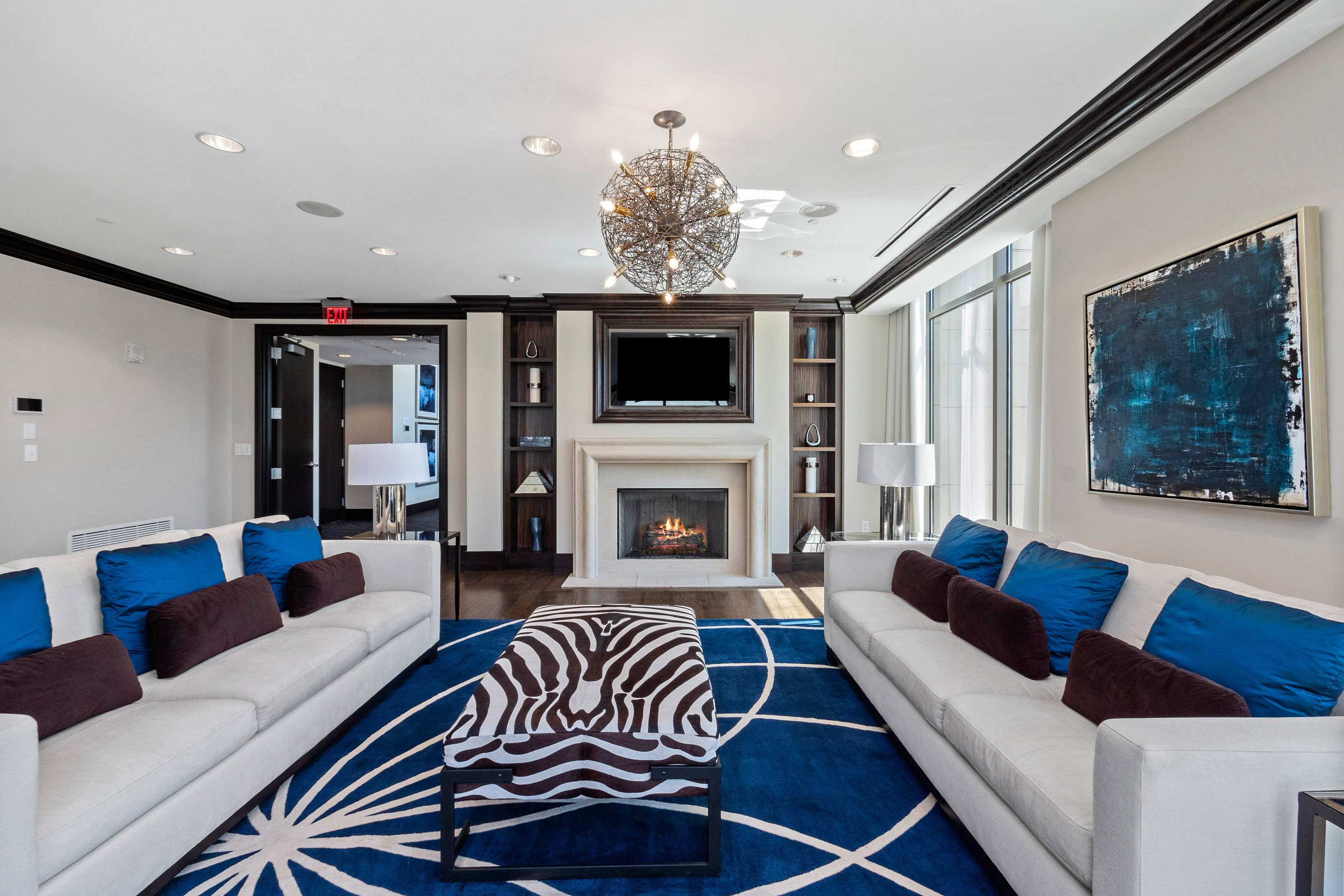  Luxurious Upgraded Three Bedroom Condo with Resort-style Amenities - 物件實景
