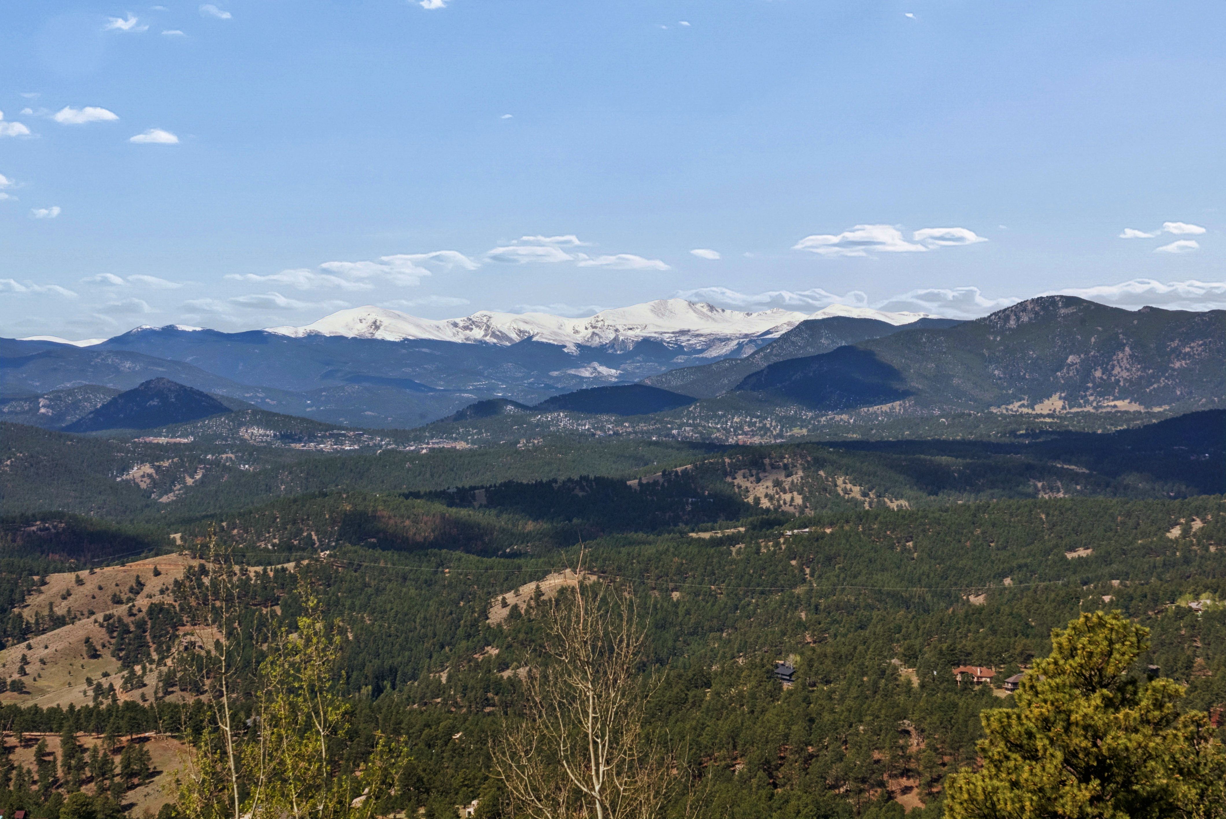  Premium Location with Unobstructed Front Range Views - 物件實景