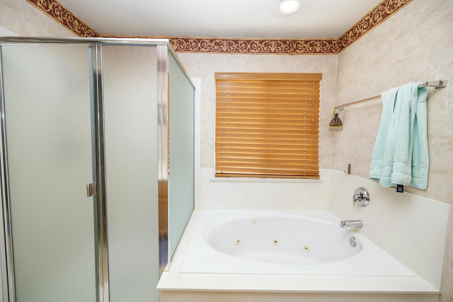 Merced, California, 95340, United States, 5 Bedrooms Bedrooms, ,3 BathroomsBathrooms,Residential,For Sale,1943664