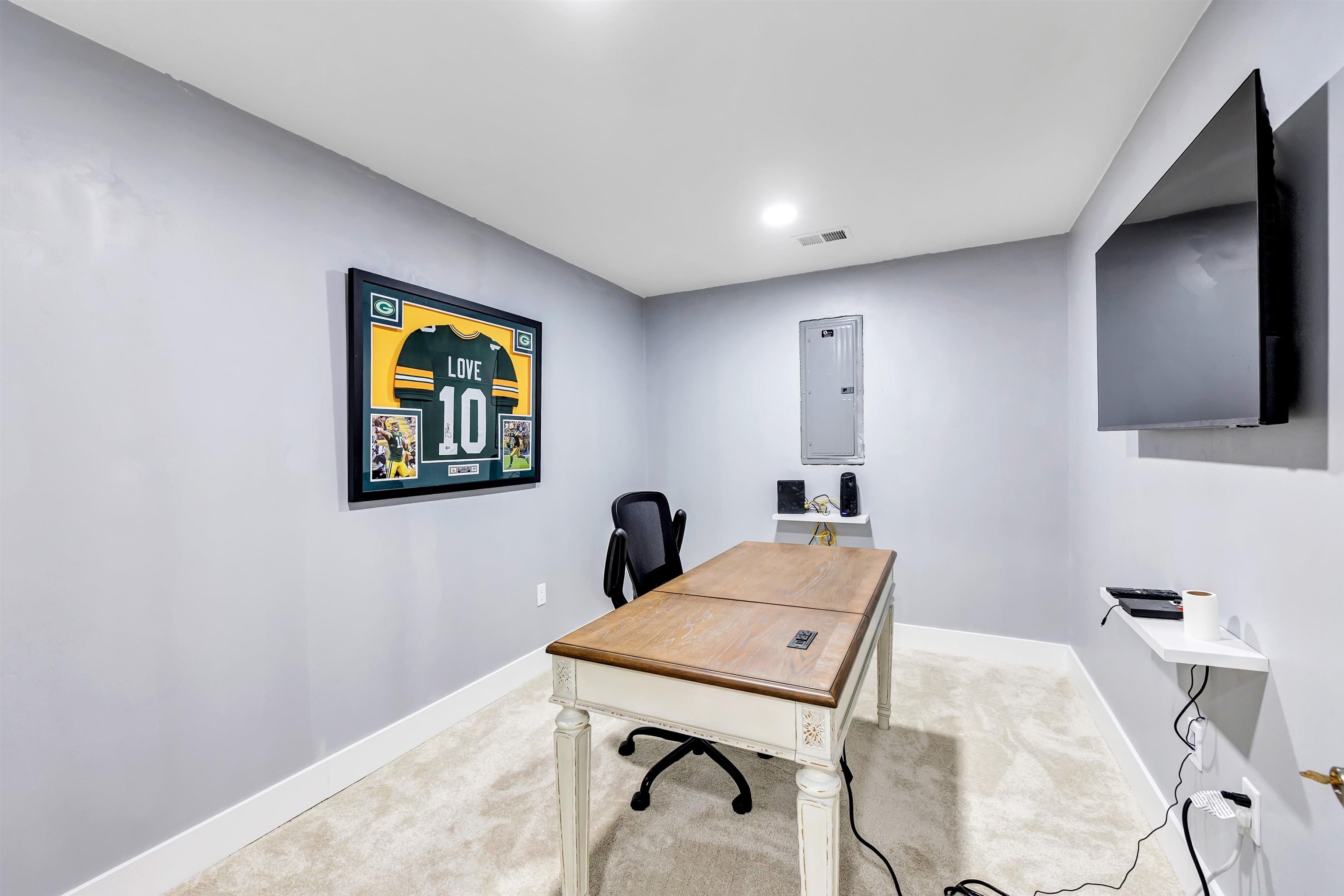 DE PERE, Wisconsin, 54115, United States, 4 Bedrooms Bedrooms, ,4 BathroomsBathrooms,Residential,For Sale,1948922