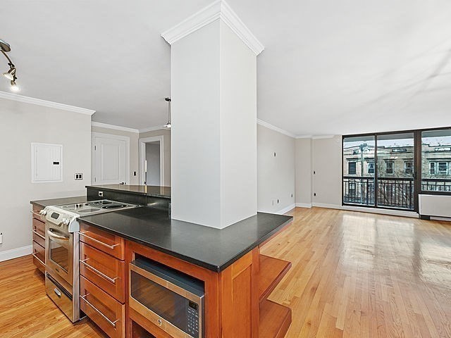 Brookline, Massachusetts, 02446, United States, 1 Bedroom Bedrooms, ,1 BathroomBathrooms,Residential,For Sale,1737969