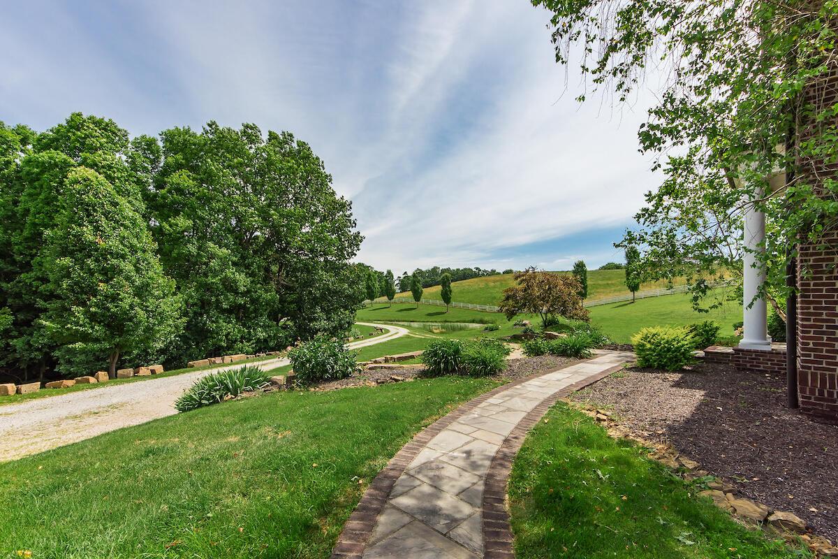 Rockbridge, Ohio, 43149, United States, 8 Bedrooms Bedrooms, ,10 BathroomsBathrooms,Residential,For Sale,1818163