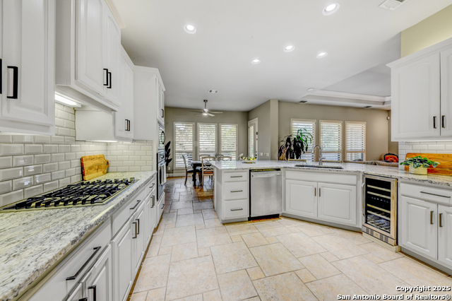 Helotes, Texas, 78023, United States, 4 Bedrooms Bedrooms, ,3 BathroomsBathrooms,Residential,For Sale,1994710