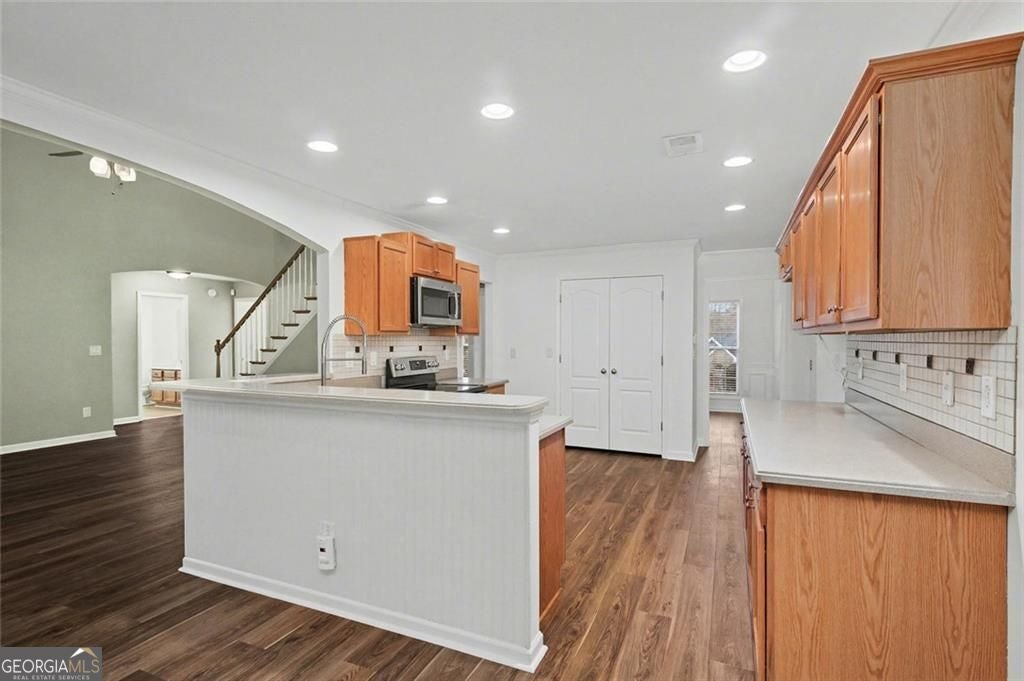 Flowery Branch, Georgia, 30542, United States, 5 Bedrooms Bedrooms, ,3 BathroomsBathrooms,Residential,For Sale,2000178