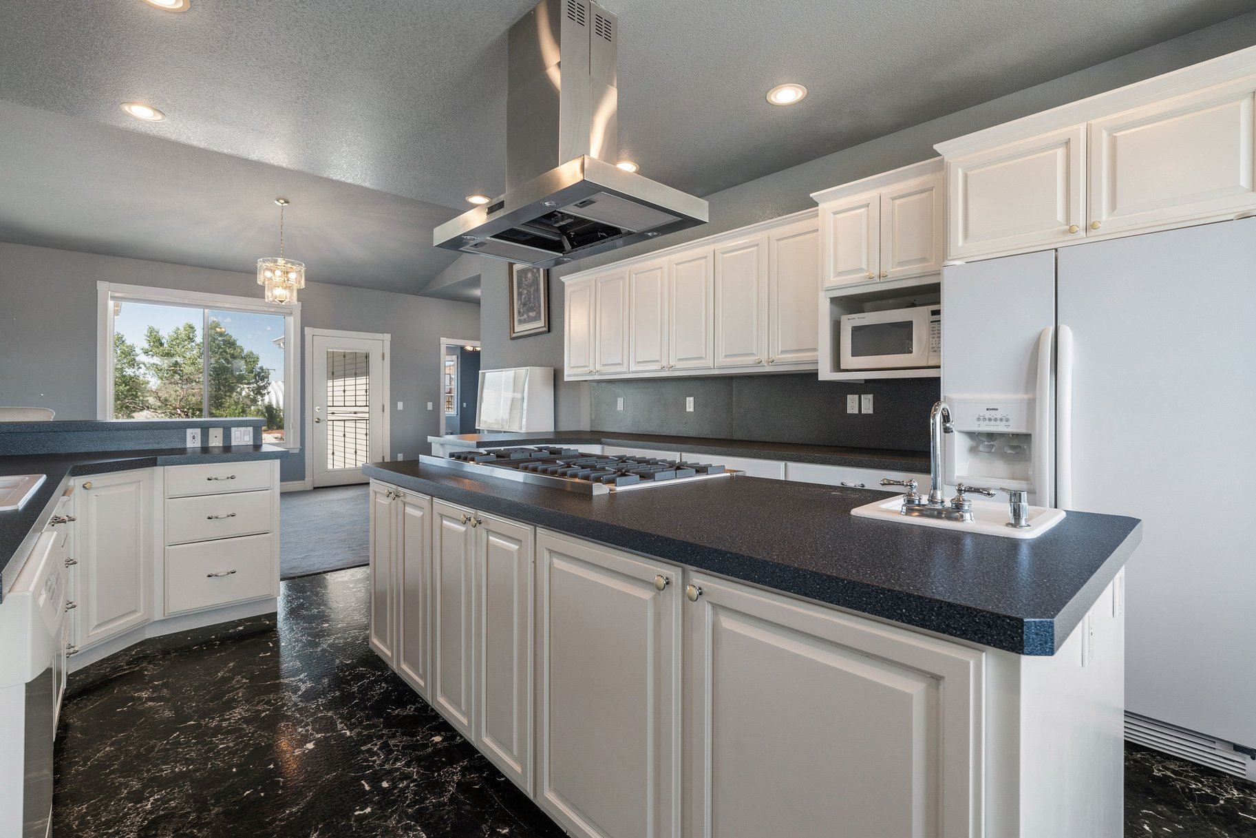  where  privacy meets convenience in gardnerville - 物件實景