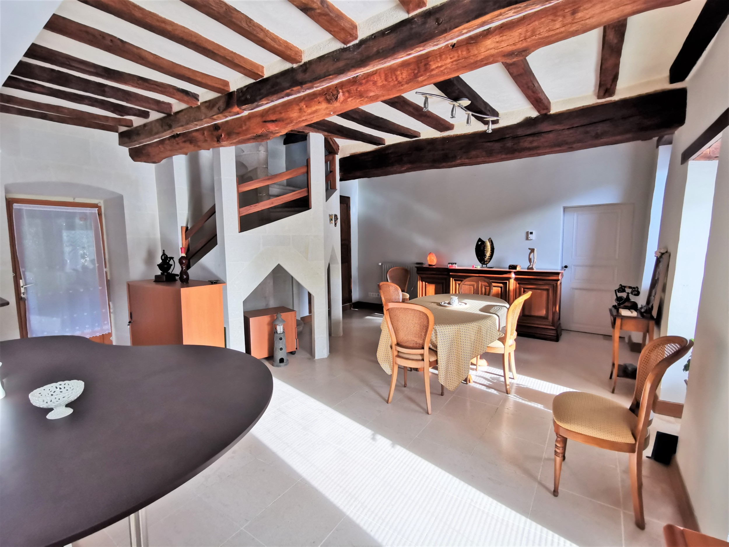  Character estate with hospitality business - 物件實景