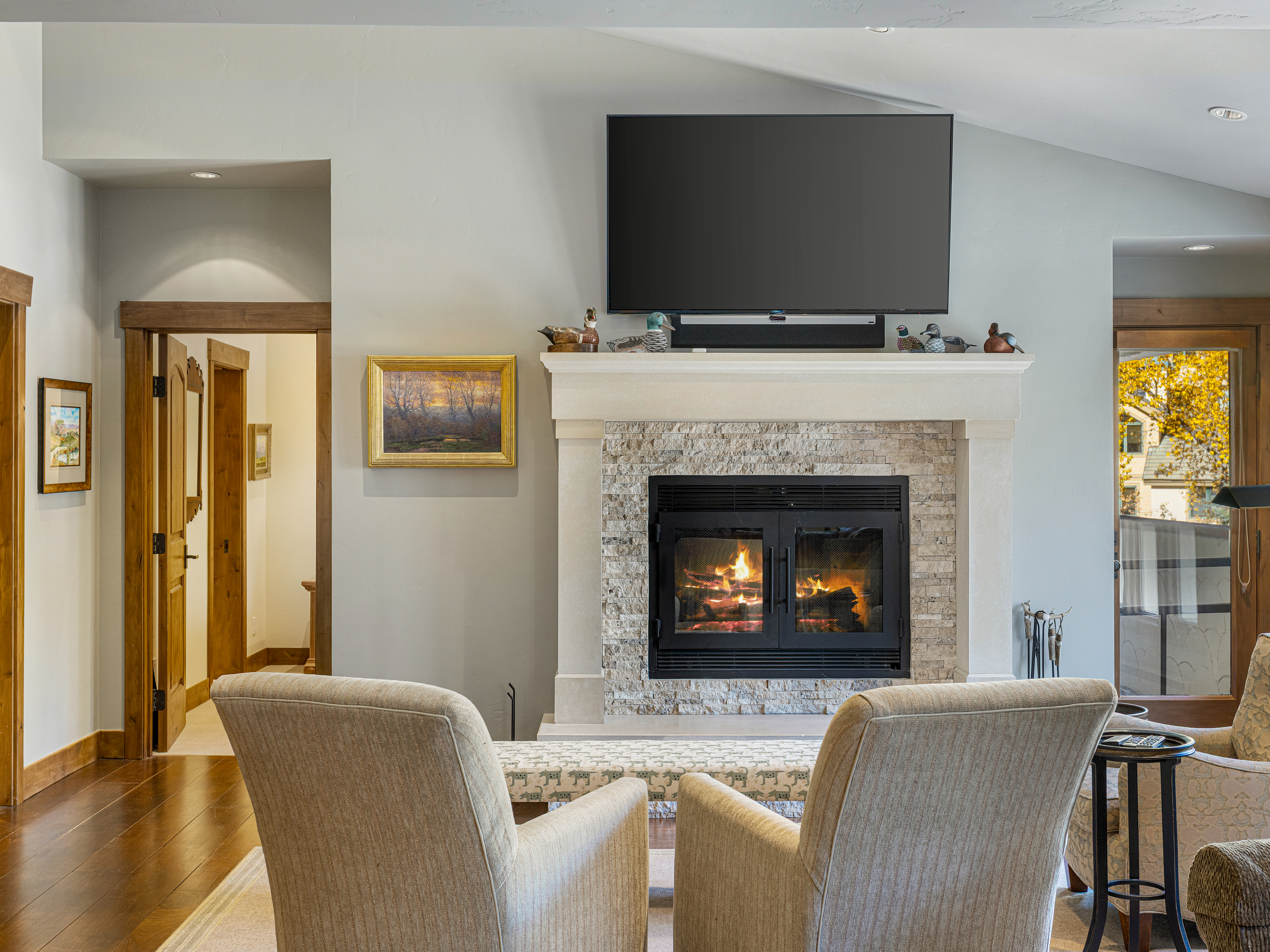  Exceptionally Spacious Mountain Retreat With a Ski-In, Ski-Out Location - 物件實景