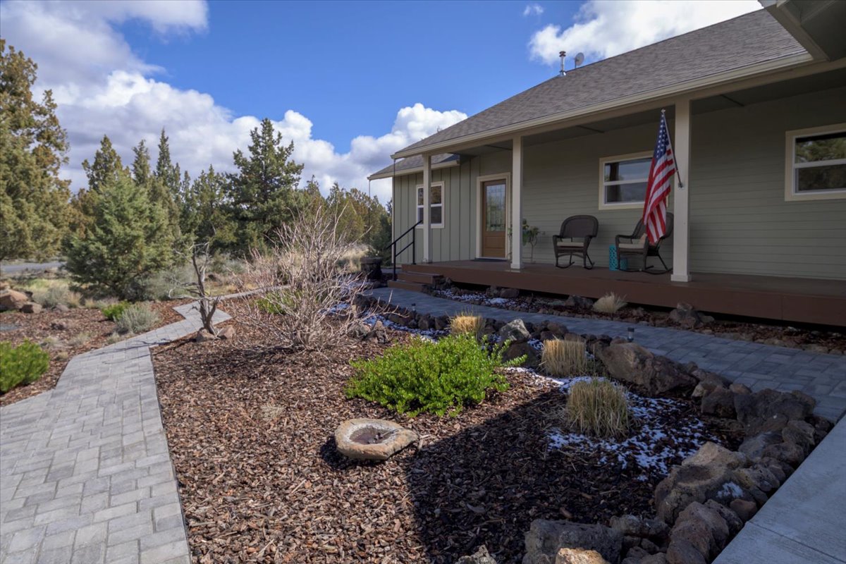 Prineville, Oregon, 97754, United States, 3 Bedrooms Bedrooms, ,2 BathroomsBathrooms,Residential,For Sale,1721299