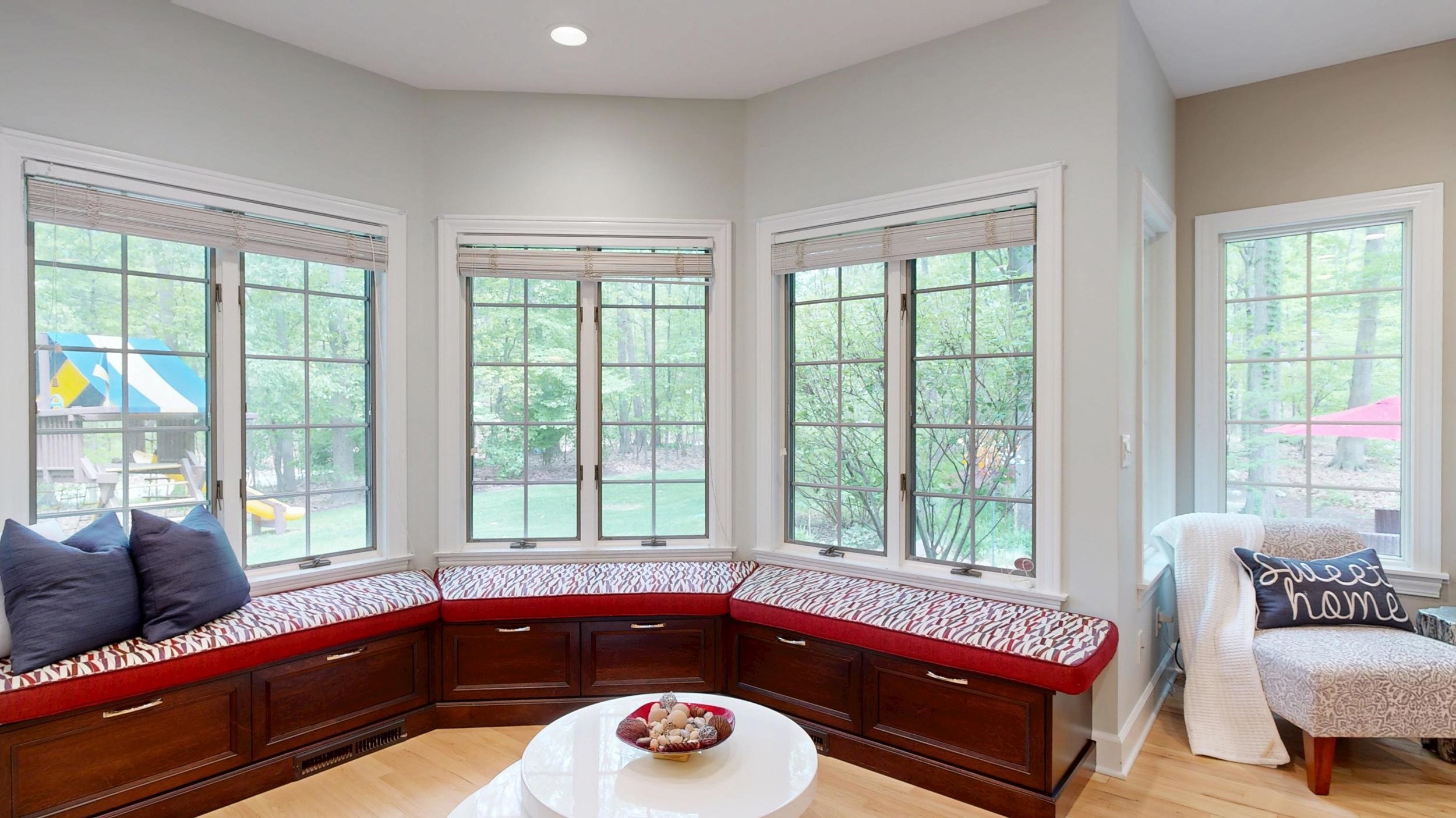 Midland, Michigan, 48642, United States, 5 Bedrooms Bedrooms, ,5 BathroomsBathrooms,Residential,For Sale,2049477
