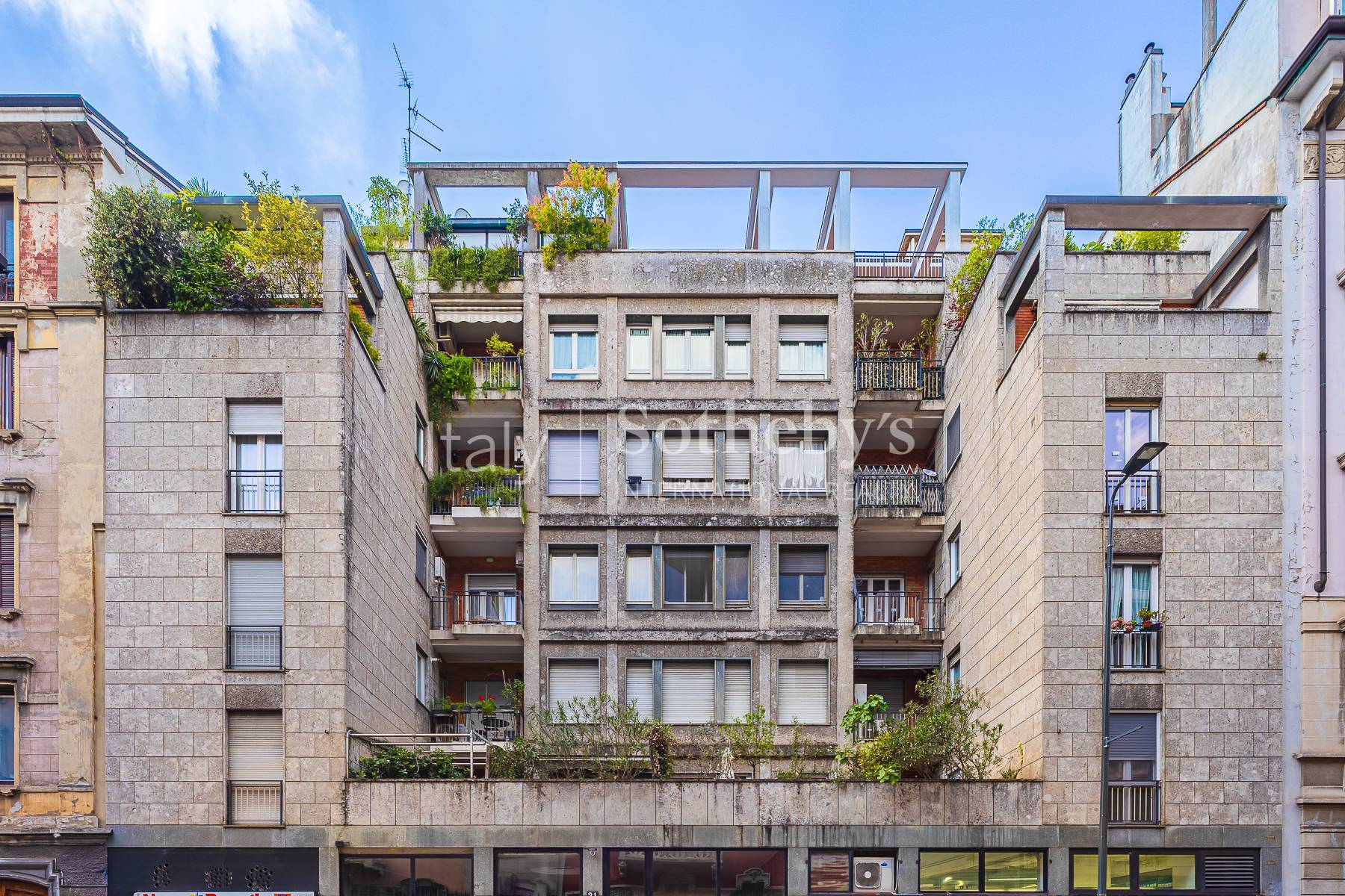  Renovated apartment with terrace in the heart of Milan - 物件實景