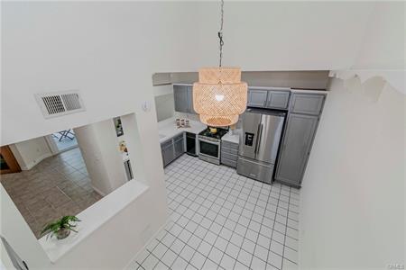 San Pedro, California, 90732, United States, 2 Bedrooms Bedrooms, ,3 BathroomsBathrooms,Residential,For Sale,1974009