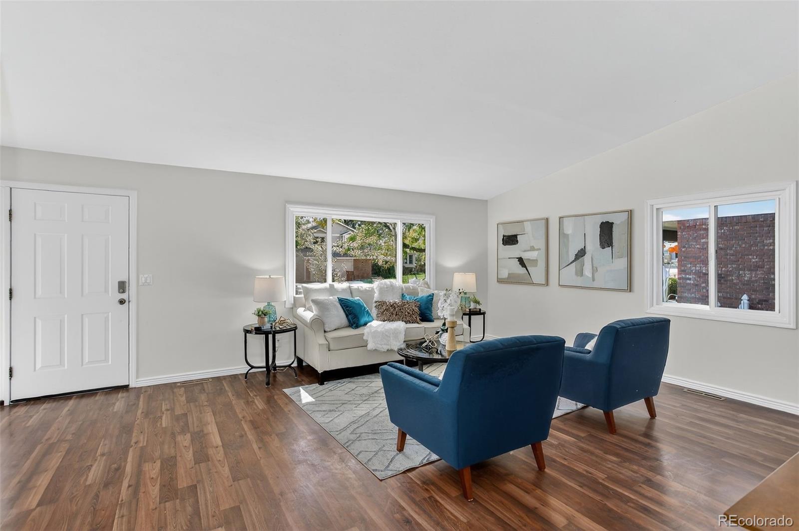 Longmont, Colorado, 80503, United States, 3 Bedrooms Bedrooms, ,1 BathroomBathrooms,Residential,For Sale,1958059