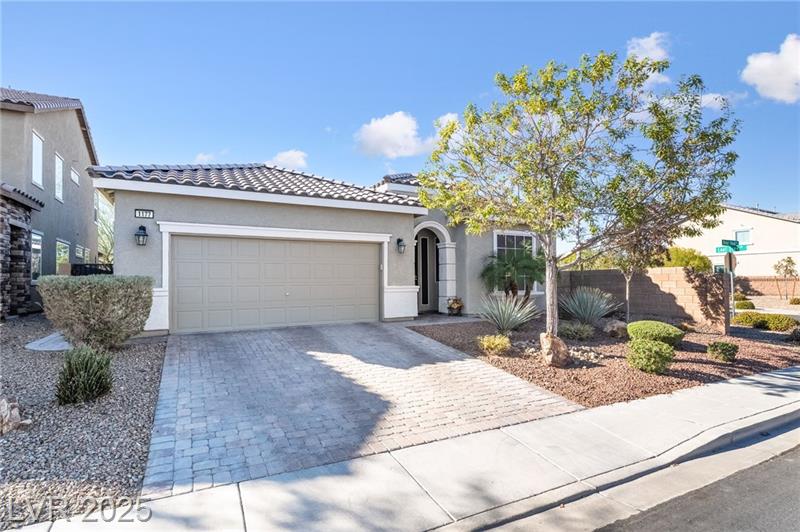 Henderson, Nevada, 89011, United States, 3 Bedrooms Bedrooms, ,2 BathroomsBathrooms,Residential,For Sale,1985669