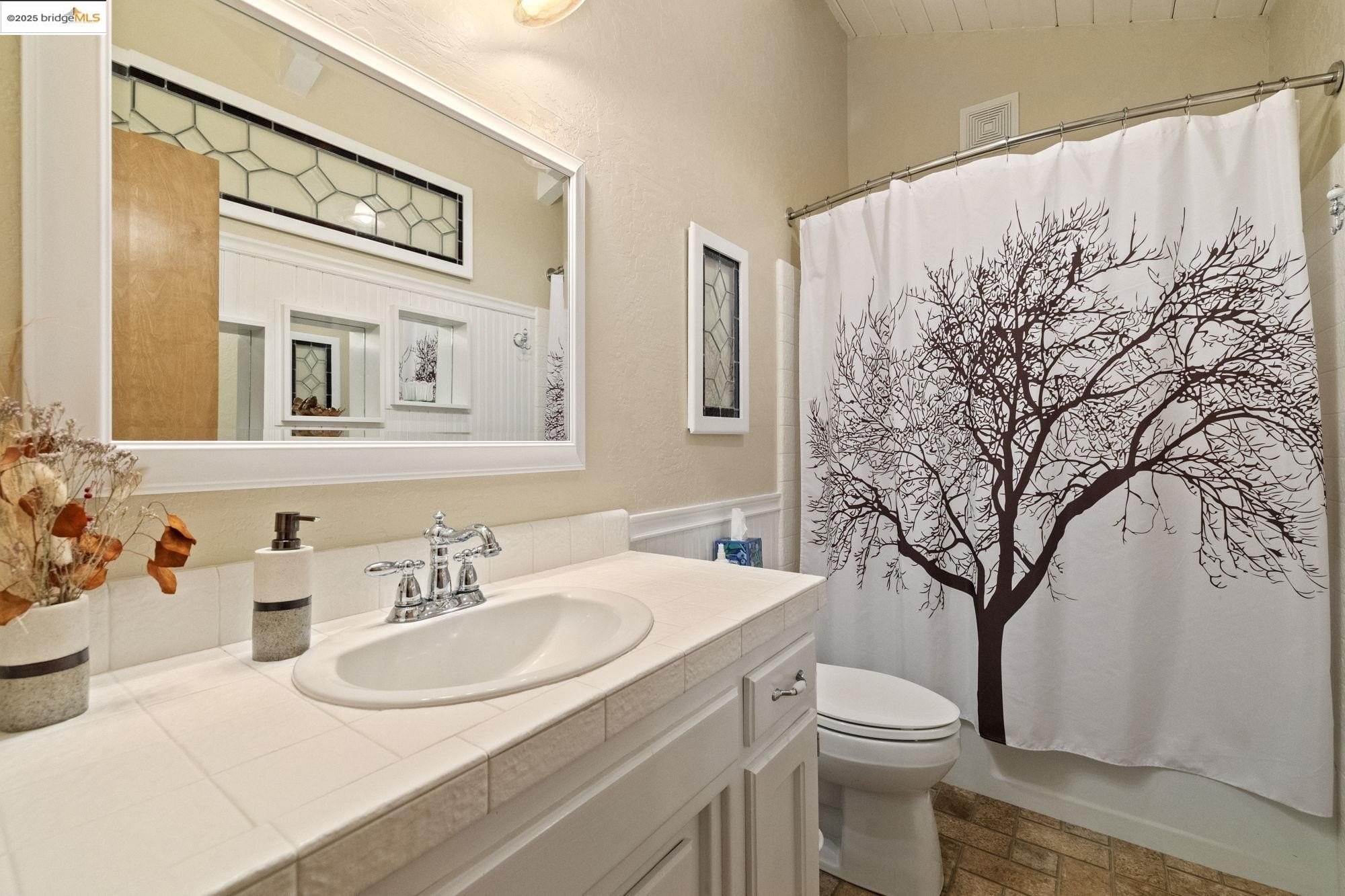 Columbia, California, 95310, United States, 3 Bedrooms Bedrooms, ,2 BathroomsBathrooms,Residential,For Sale,1705256