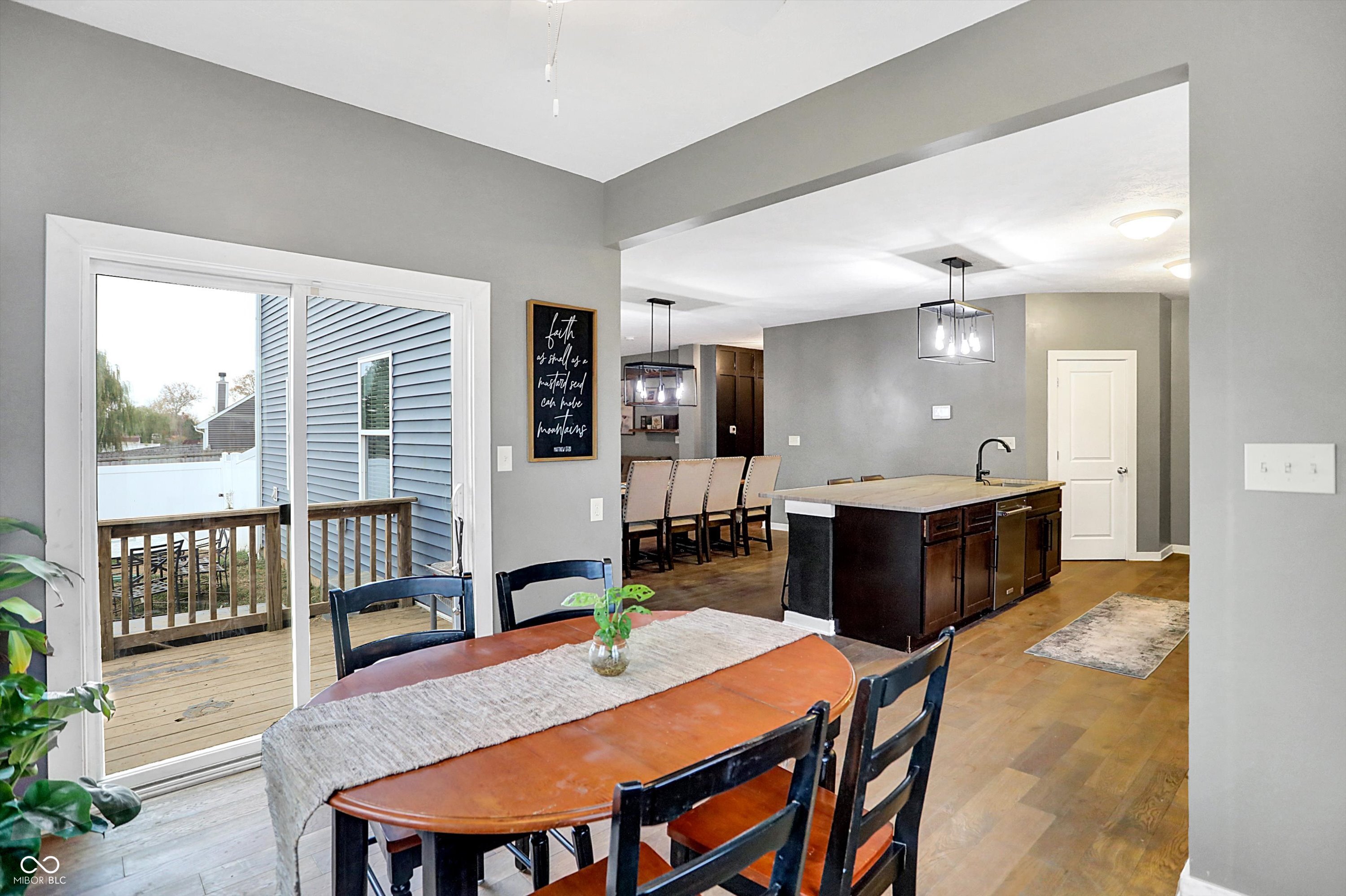 Franklin, Indiana, 46131, United States, 6 Bedrooms Bedrooms, ,4 BathroomsBathrooms,Residential,For Sale,1978604