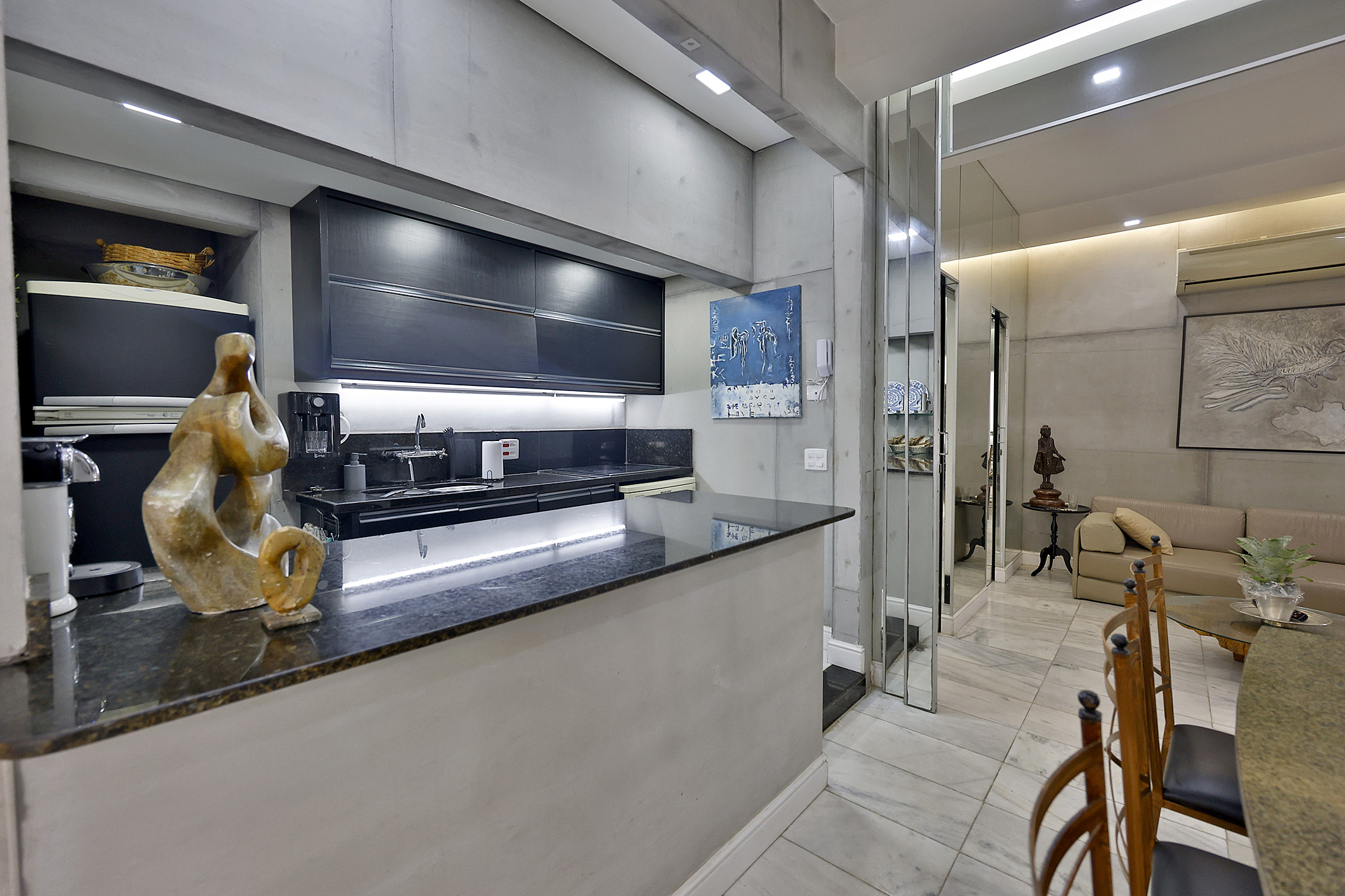  Renovated apartment in prime location with integrated layout - 物件實景