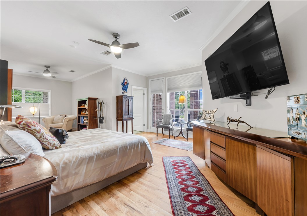 College Station, Texas, 77845, United States, 4 Bedrooms Bedrooms, ,4 BathroomsBathrooms,Residential,For Sale,1935327