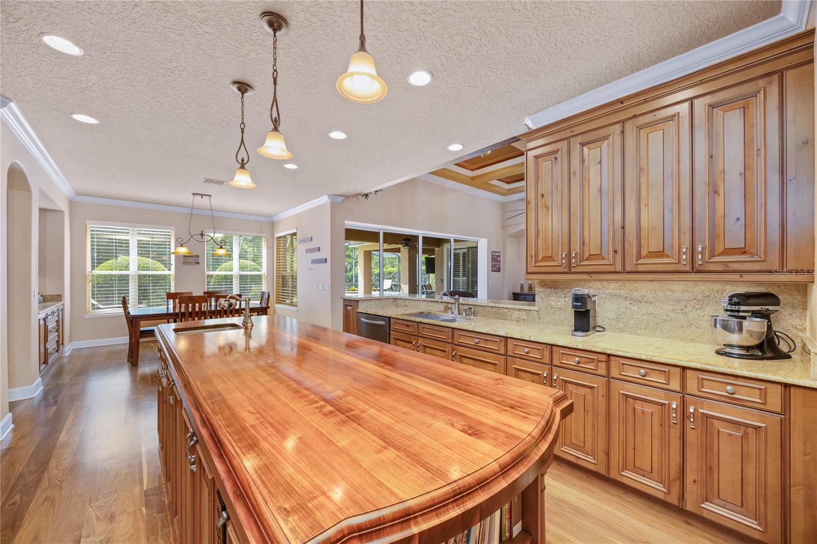 Sanford, Florida, 32771, United States, 4 Bedrooms Bedrooms, ,3 BathroomsBathrooms,Residential,For Sale,1987443