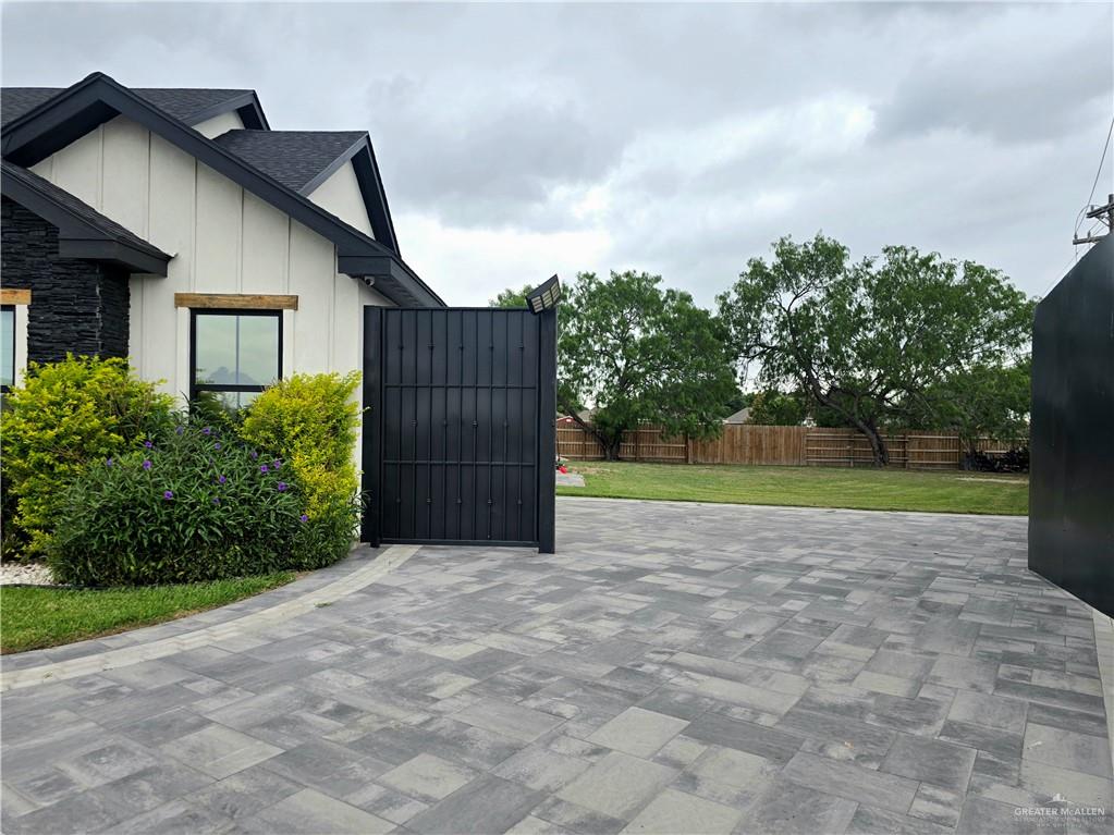 McAllen, Texas, 78504, United States, 4 Bedrooms Bedrooms, ,4 BathroomsBathrooms,Residential,For Sale,1787896