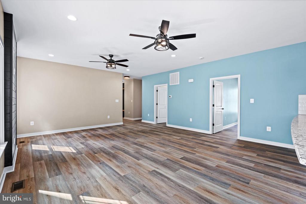 Colonial Beach, Virginia, 22443, United States, 3 Bedrooms Bedrooms, ,2 BathroomsBathrooms,Residential,For Sale,1712366