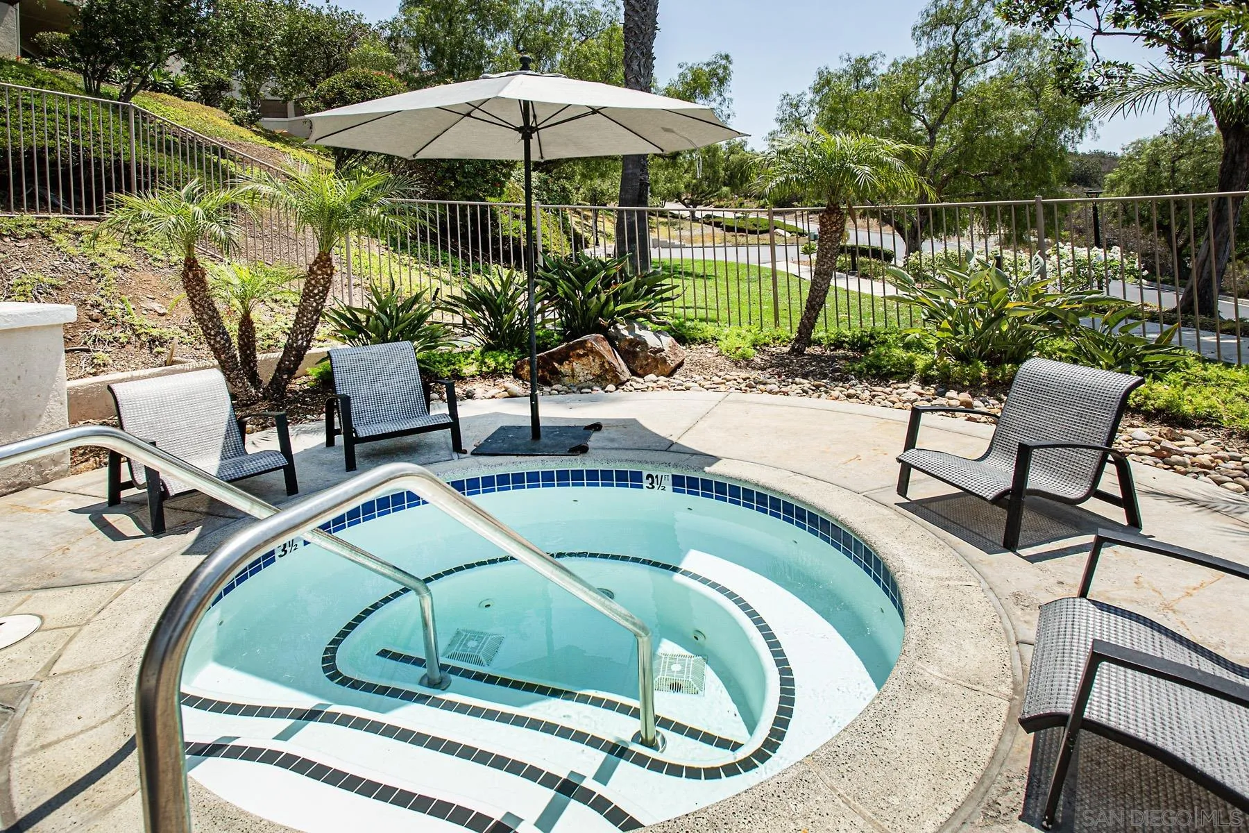 San Diego, California, 92131, United States, 2 Bedrooms Bedrooms, ,2 BathroomsBathrooms,Residential,For Sale,1994550