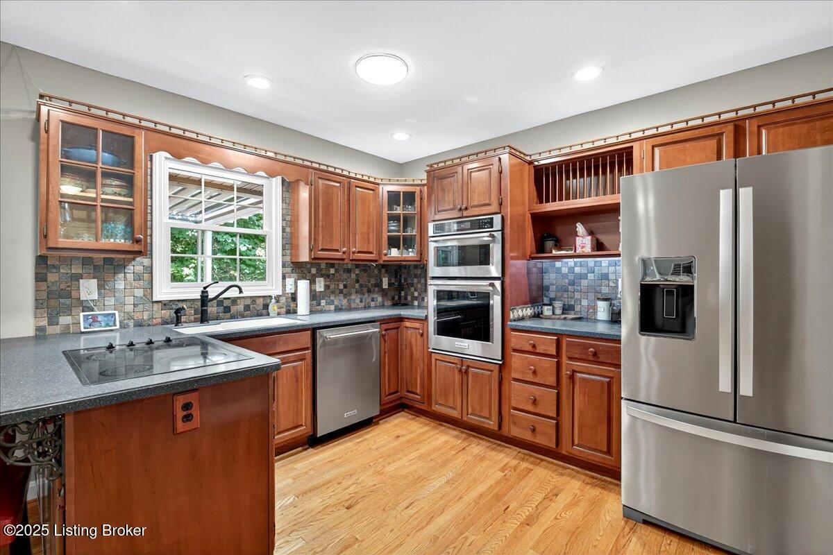 Louisville, Kentucky, 40214, United States, 4 Bedrooms Bedrooms, ,4 BathroomsBathrooms,Residential,For Sale,1911574