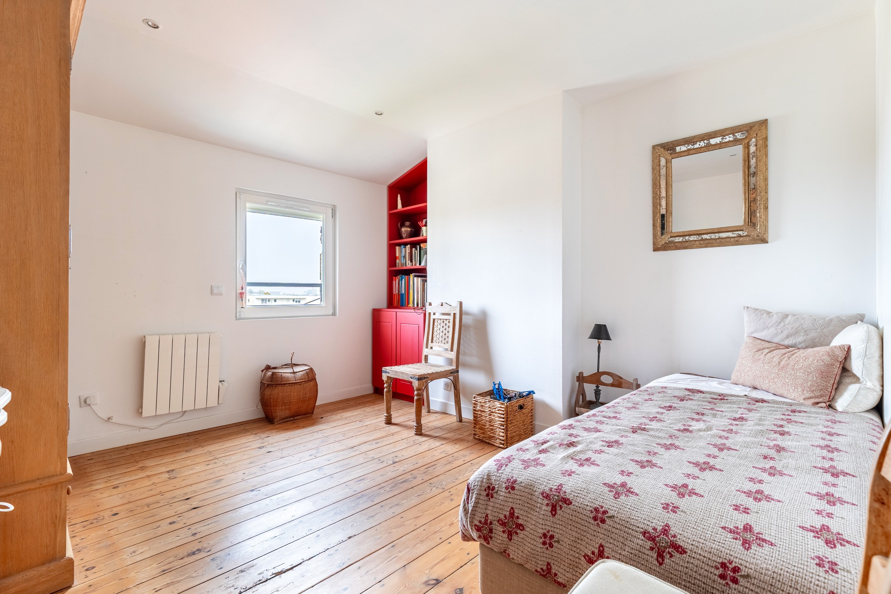  CHARTRONS – EXCEPTIONAL APARTMENT WITH VIEWS OF THE GARONNE AND PRIVATE TERRACE - 物件實景