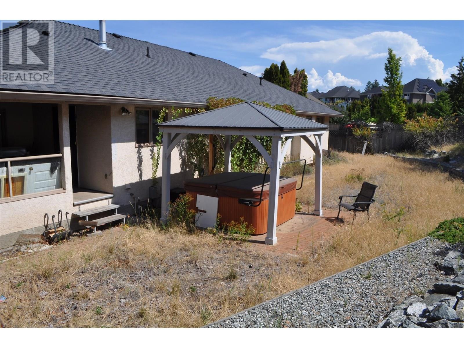 KELOWNA, British Columbia, V1W 4K4, CA, 3 Bedrooms Bedrooms, ,3 BathroomsBathrooms,Residential,For Sale,1906808