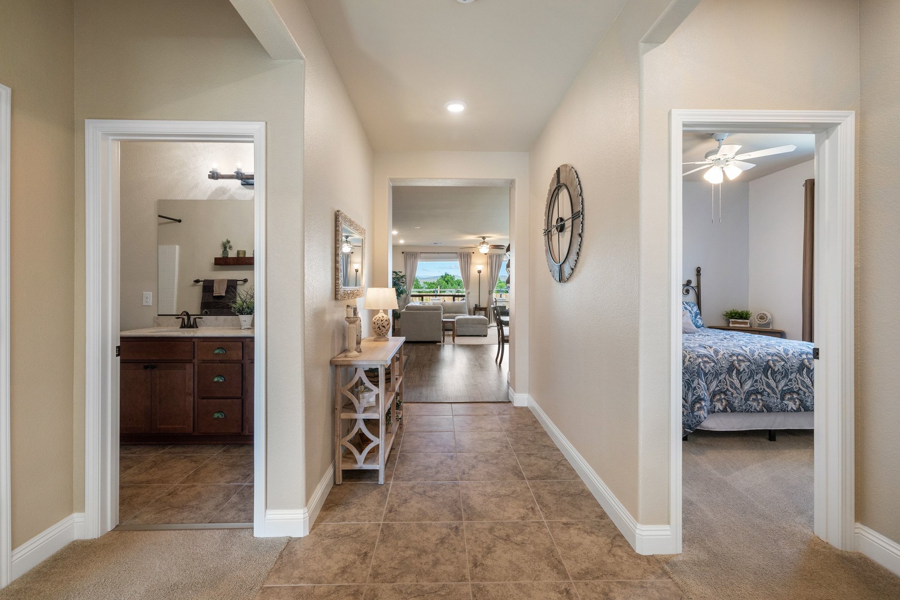  Welcome to 7239 Early Dawn Court, located in desirable Wingfield Springs - 物件實景