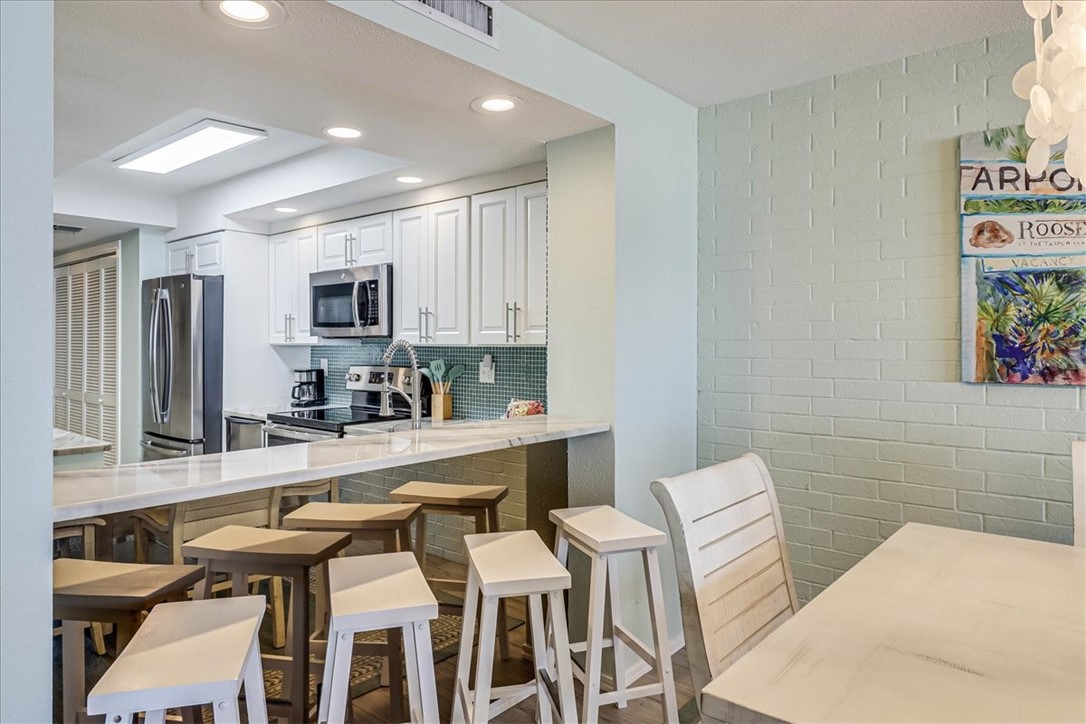 720 Access Road 1-A 813, Port Aransas, Texas, 78373, United States, 2 Bedrooms Bedrooms, ,3 BathroomsBathrooms,Residential,For Sale,720 Access Road 1-A 813,1673422