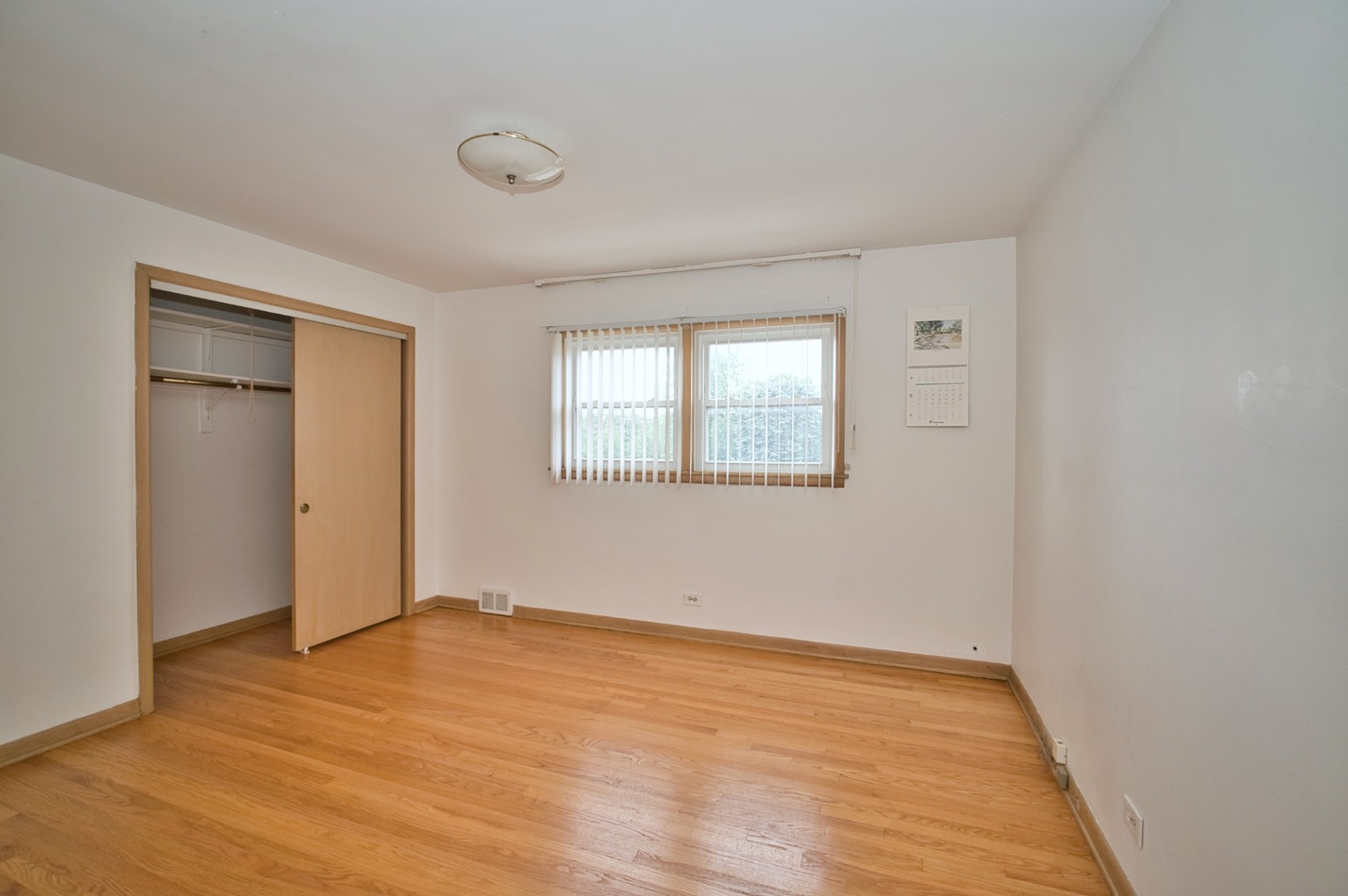 Lincolnwood, Illinois, 60712, United States, 8 Bedrooms Bedrooms, ,Residential,For Sale,1984264