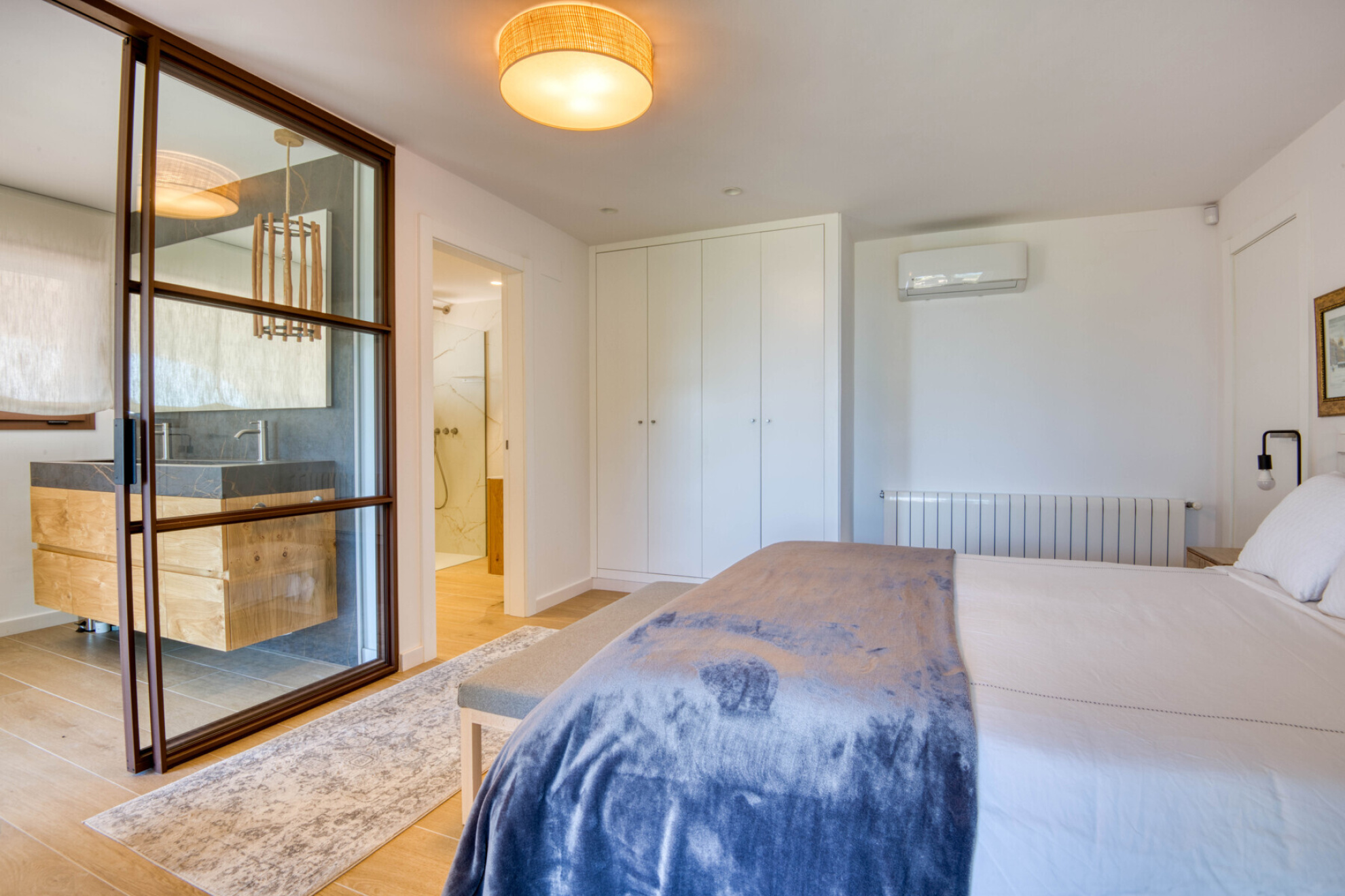  Exclusive designer villa with stunning sea views in Platja d