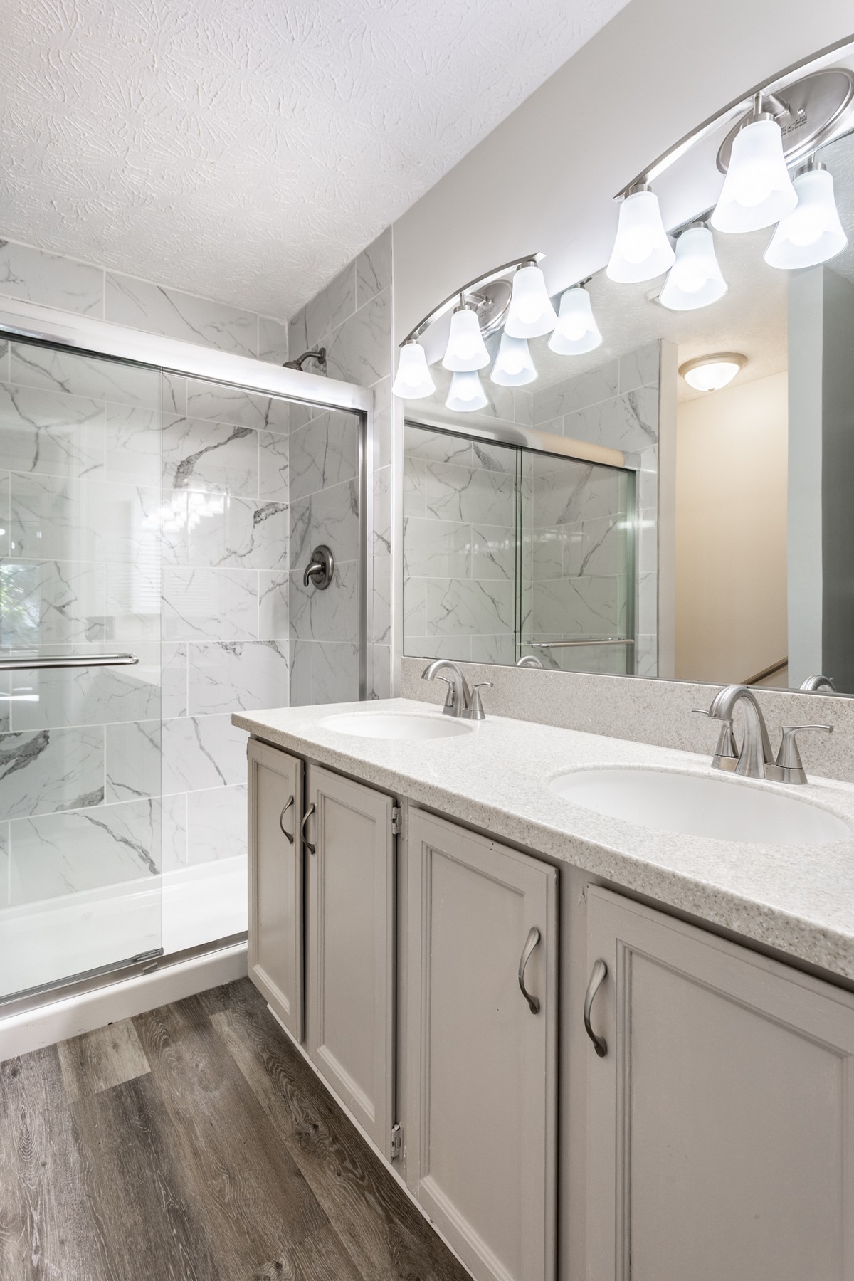  Beautiful Three Bedroom Home in Washington Township - 物件實景