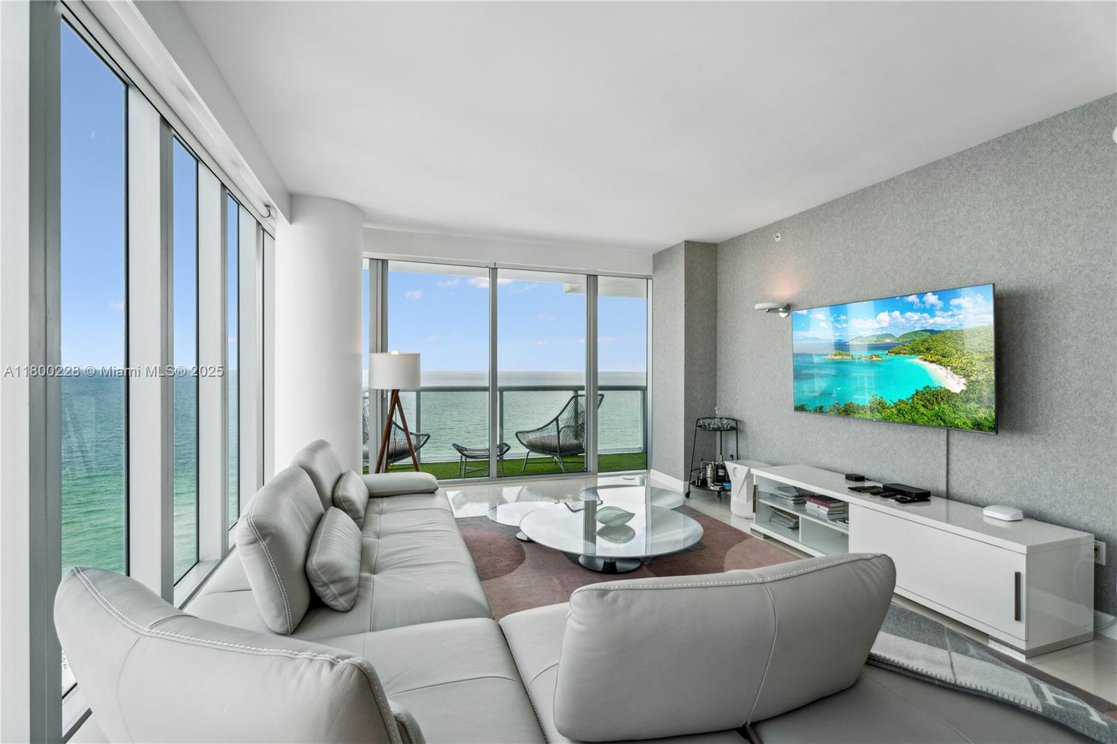 Miami Beach, Florida, 33141, United States, 2 Bedrooms Bedrooms, ,2 BathroomsBathrooms,Residential,For Sale,1803957