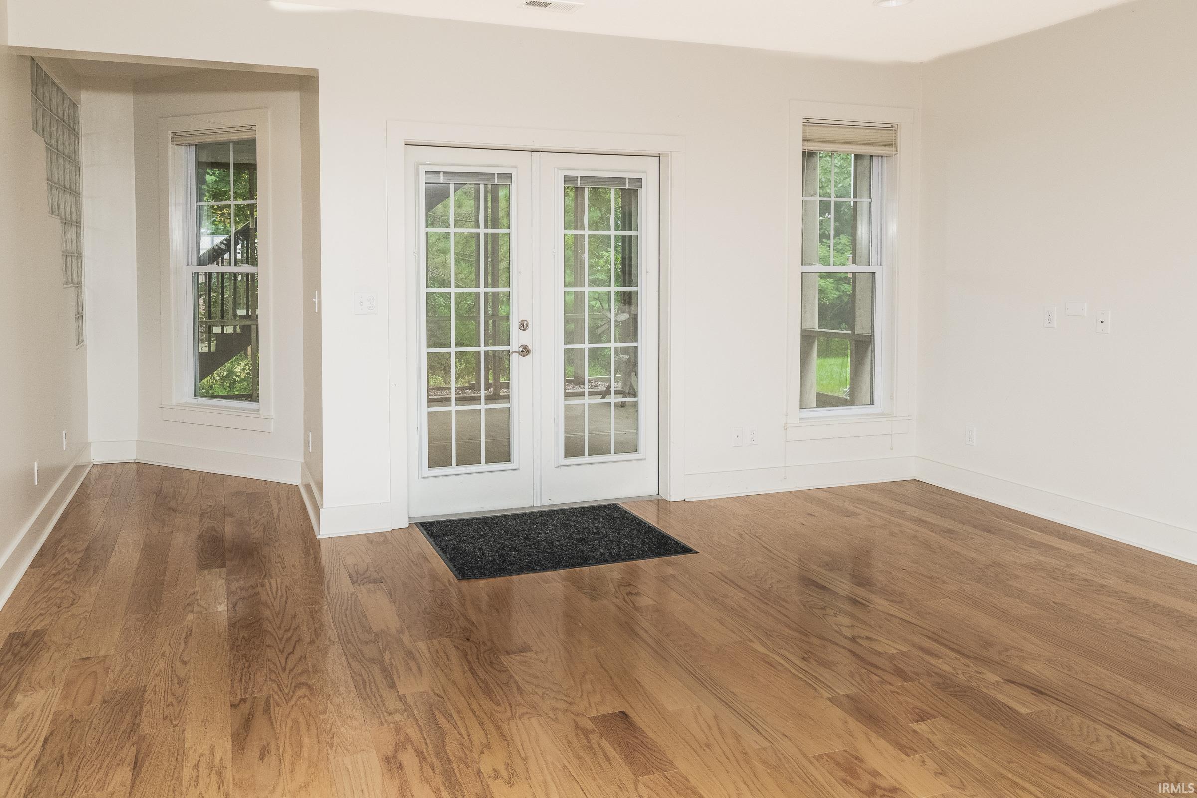 Bloomington, Indiana, 47401, United States, 4 Bedrooms Bedrooms, ,4 BathroomsBathrooms,Residential,For Sale,1977226