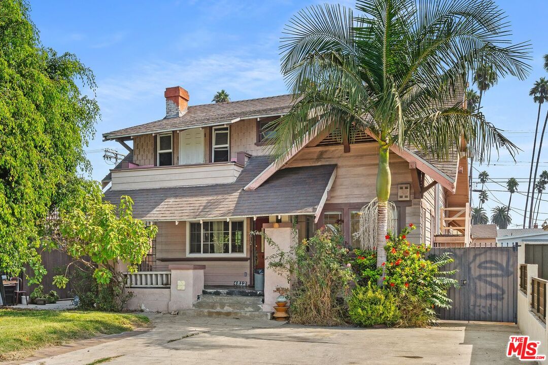 Los Angeles, California, 90043, United States, 3 Bedrooms Bedrooms, ,3 BathroomsBathrooms,Residential,For Sale,1818072