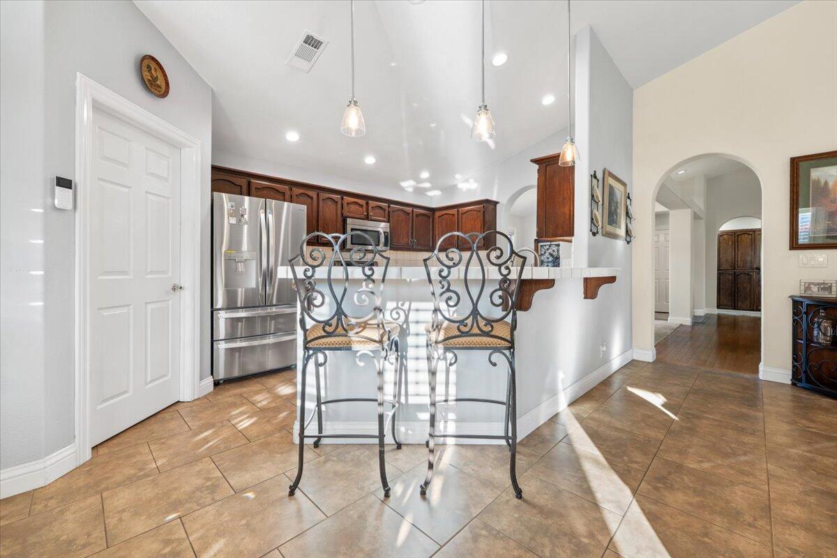 Redding, California, 96001, United States, 3 Bedrooms Bedrooms, ,2 BathroomsBathrooms,Residential,For Sale,1949690