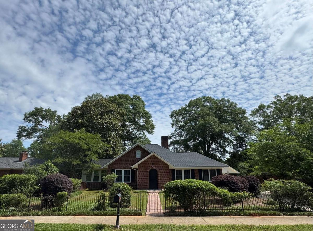 Athens, Georgia, 30606, United States, 4 Bedrooms Bedrooms, ,4 BathroomsBathrooms,Residential,For Sale,1806220