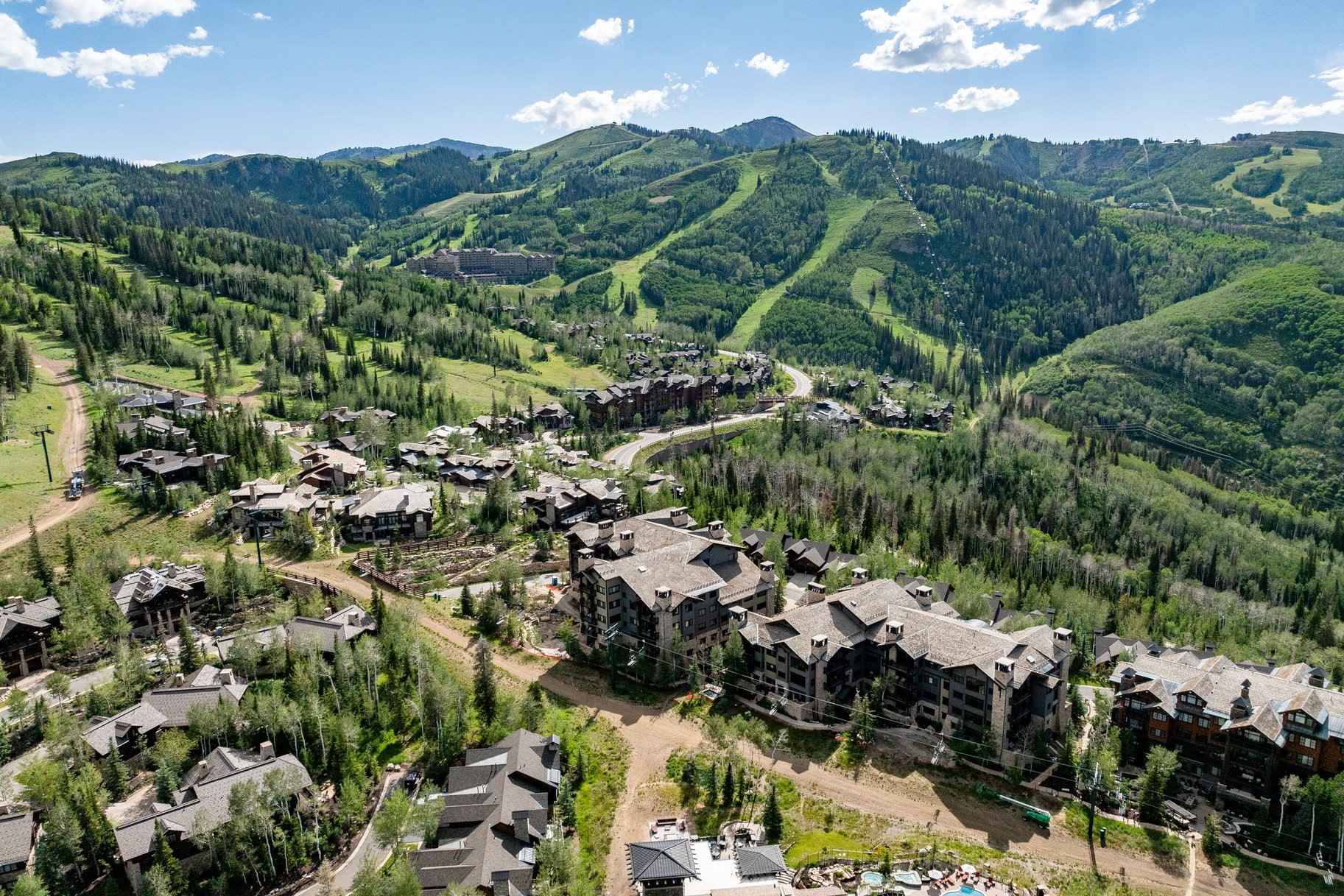  Rarely Available Arrowleaf Condominium With Views Toward Lady Morgan Bowl - 物件實景