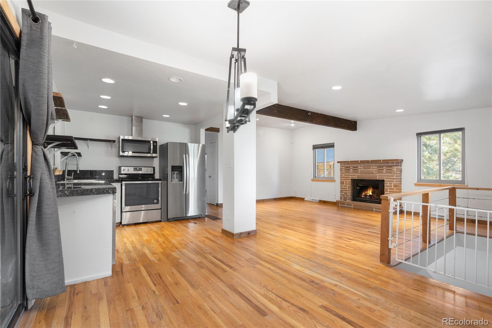 Evergreen, Colorado, 80439, United States, 5 Bedrooms Bedrooms, ,1 BathroomBathrooms,Residential,For Sale,1992096