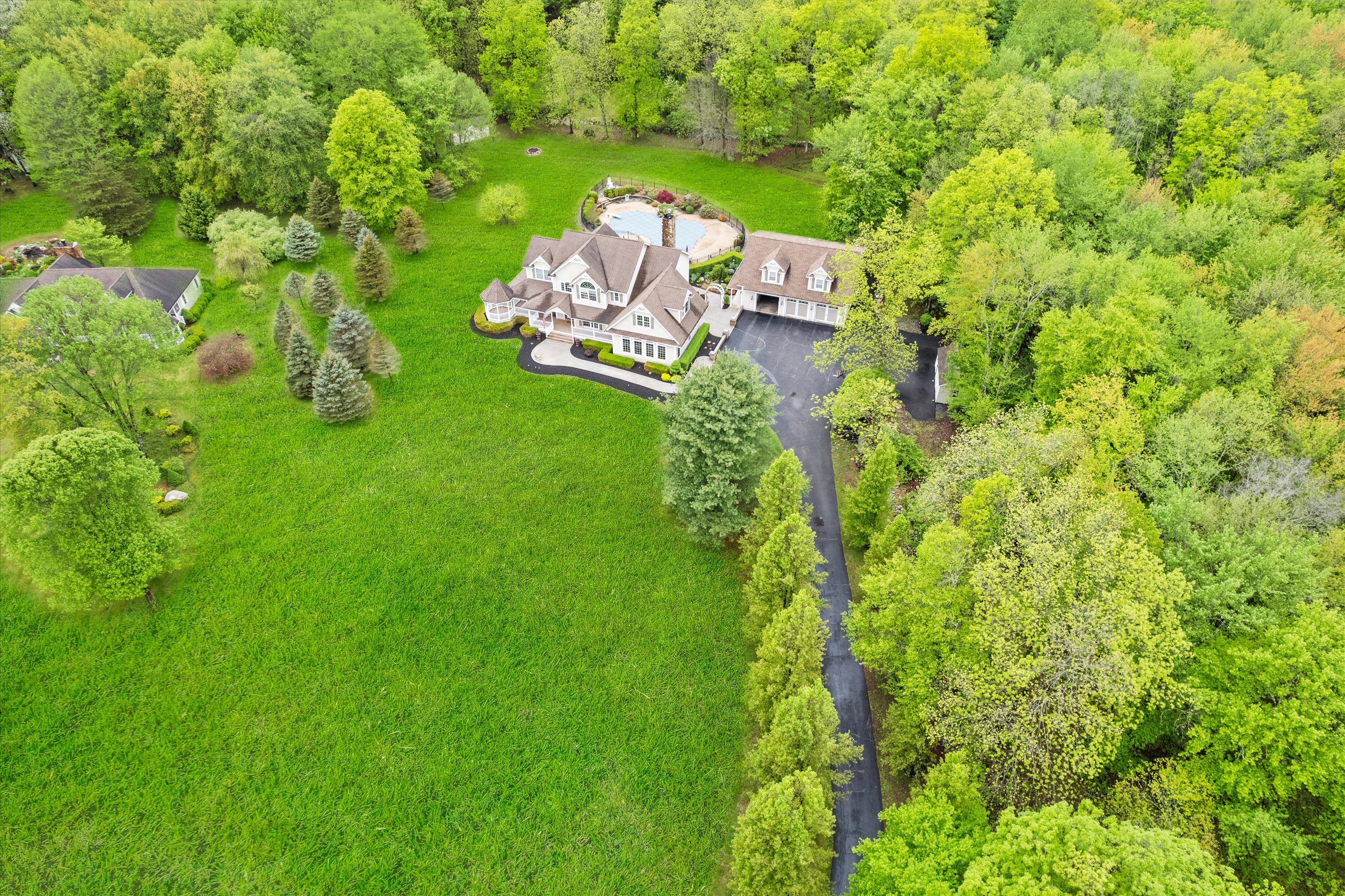 Montgomery, New York, 12549, United States, 4 Bedrooms Bedrooms, ,4 BathroomsBathrooms,Residential,For Sale,1806670