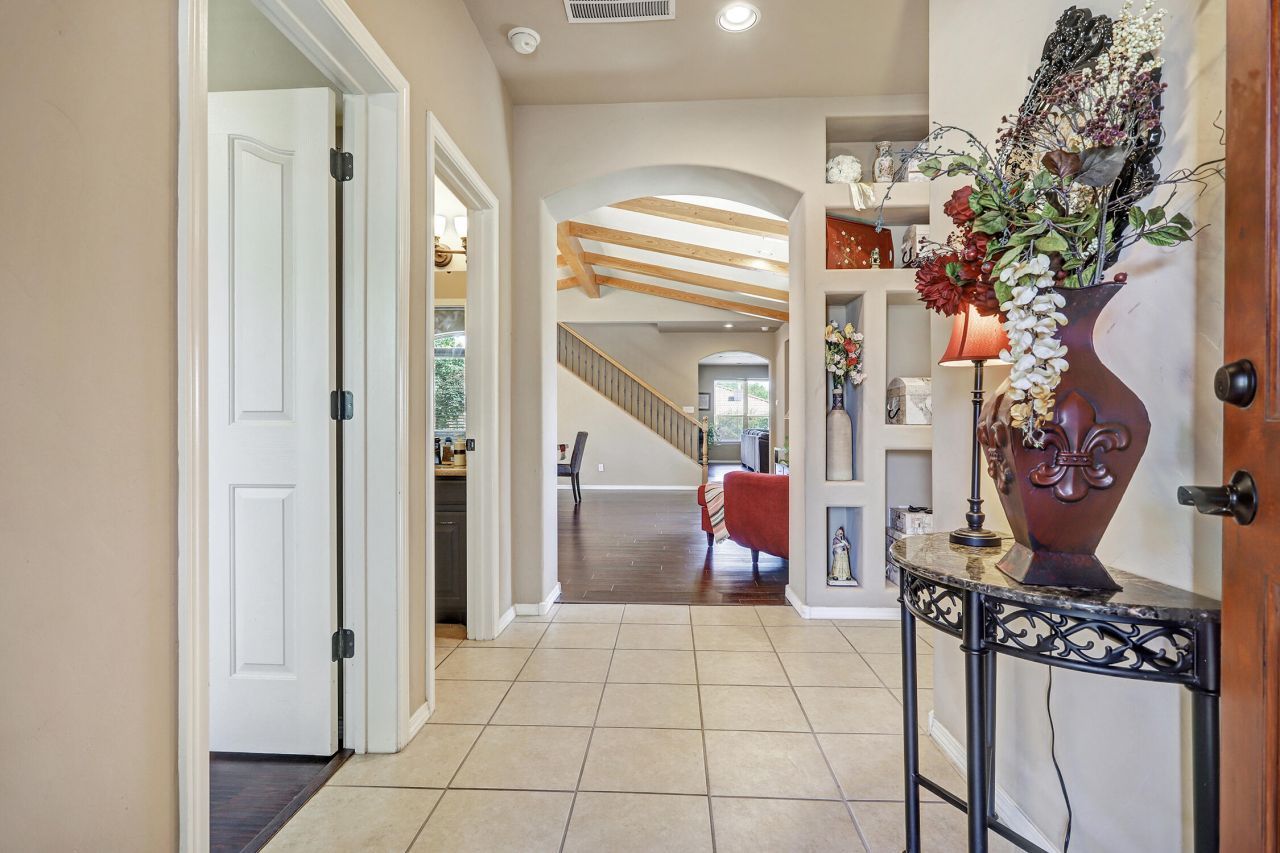 Rio Rancho, New Mexico, 87124, United States, 4 Bedrooms Bedrooms, ,3 BathroomsBathrooms,Residential,For Sale,1956048