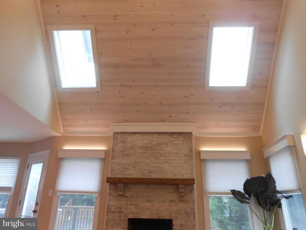 Winchester, Virginia, 22601, United States, 3 Bedrooms Bedrooms, ,2 BathroomsBathrooms,Residential,For Sale,1918203