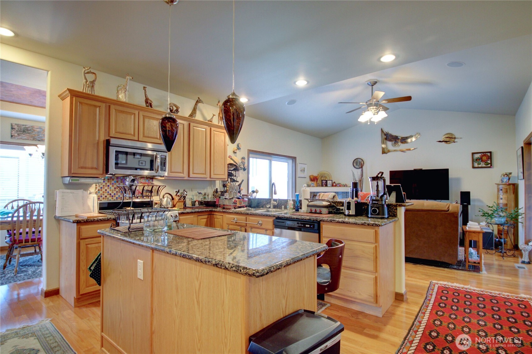 Mount Vernon, Washington, 98273, United States, 4 Bedrooms Bedrooms, ,3 BathroomsBathrooms,Residential,For Sale,2013075